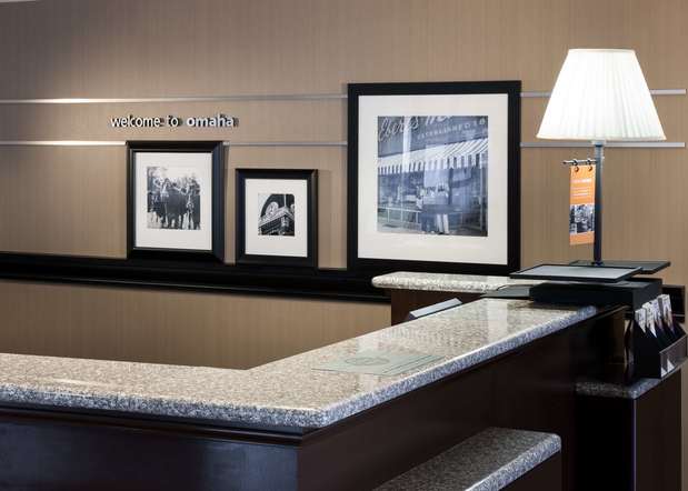 Images Hampton Inn & Suites Omaha-Downtown