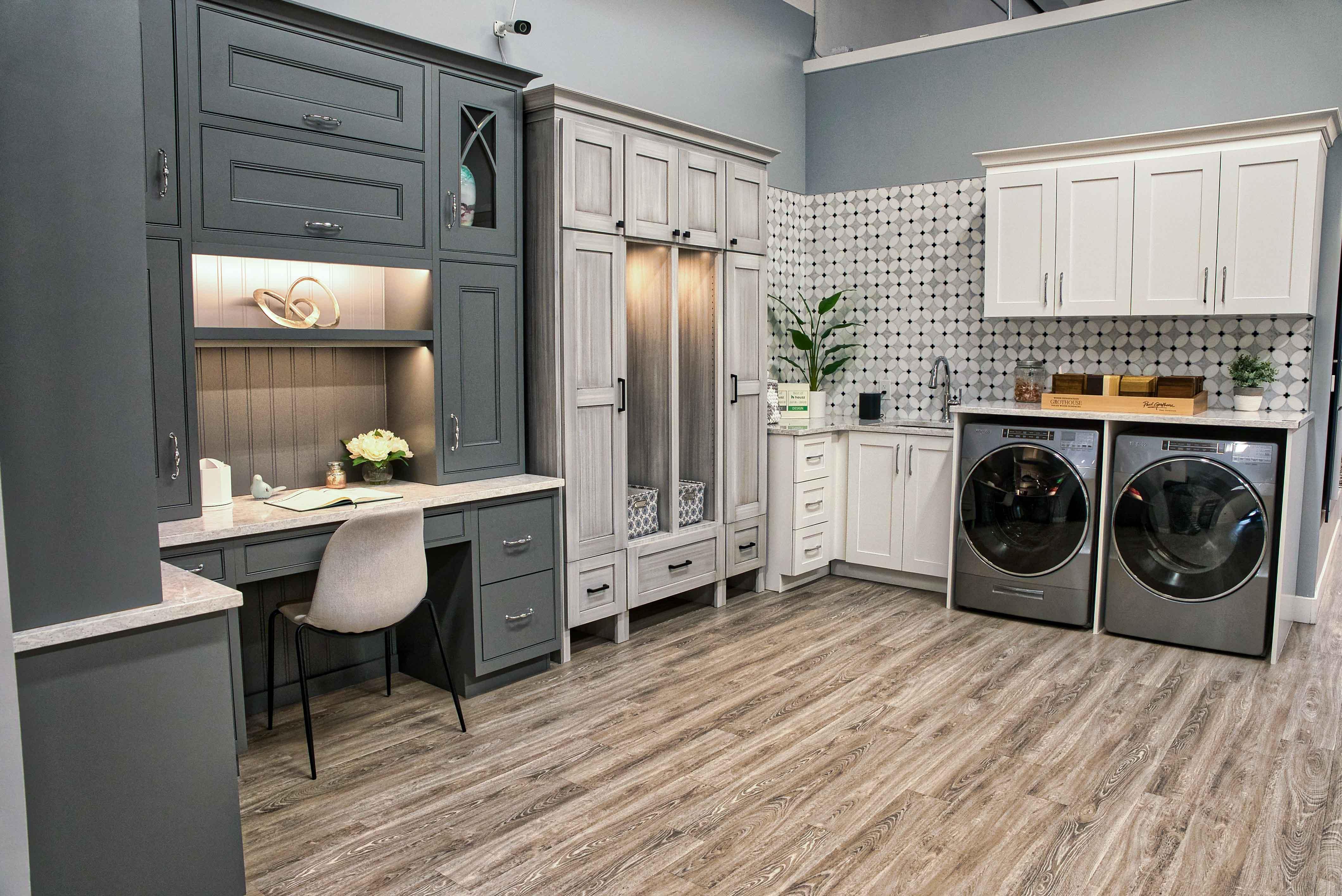 Jax Bargain Cabinets & Flooring Image