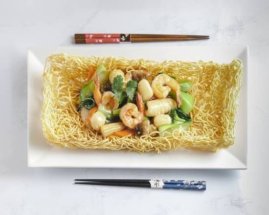 N3. Crispy Egg Noodles with Shrimp