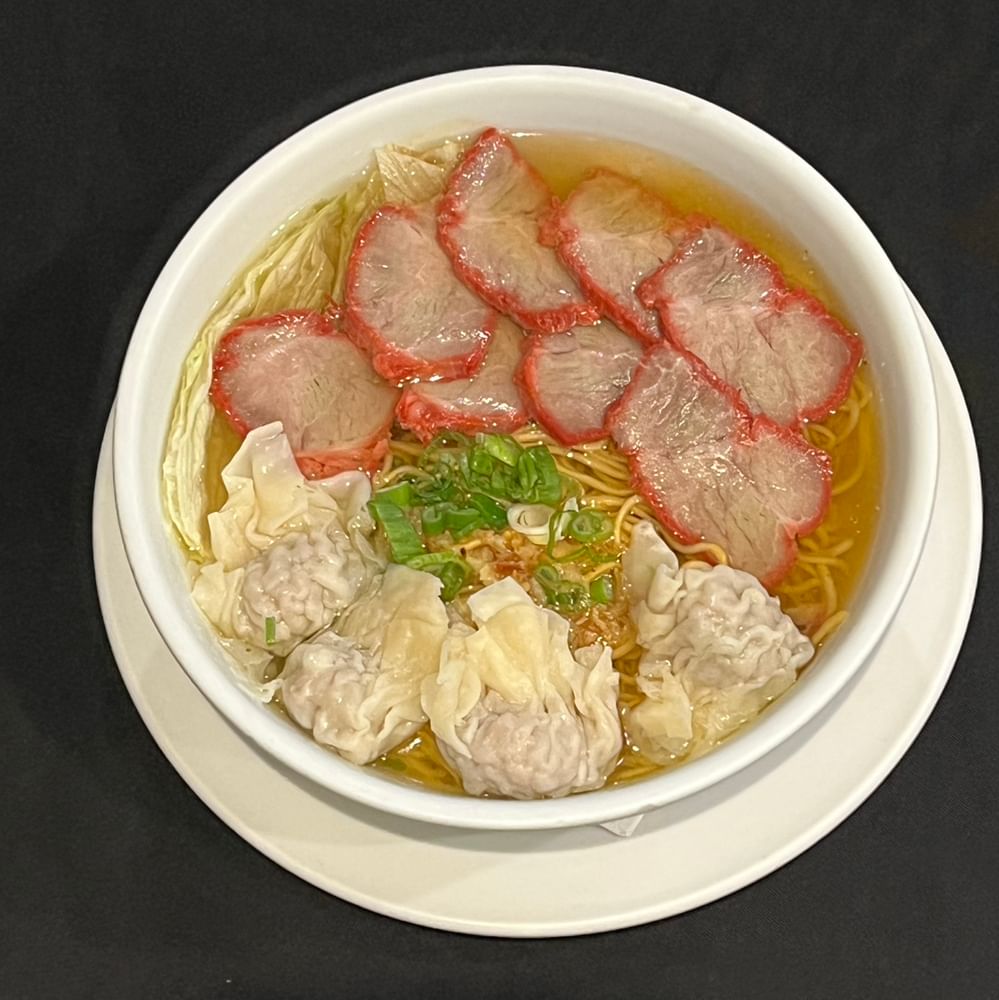 E7. Wontons & Pork Noodle Soup