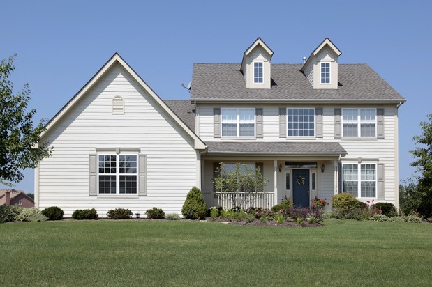 Images Jennifer Dennis, TN REALTORĀ® with Q Realty