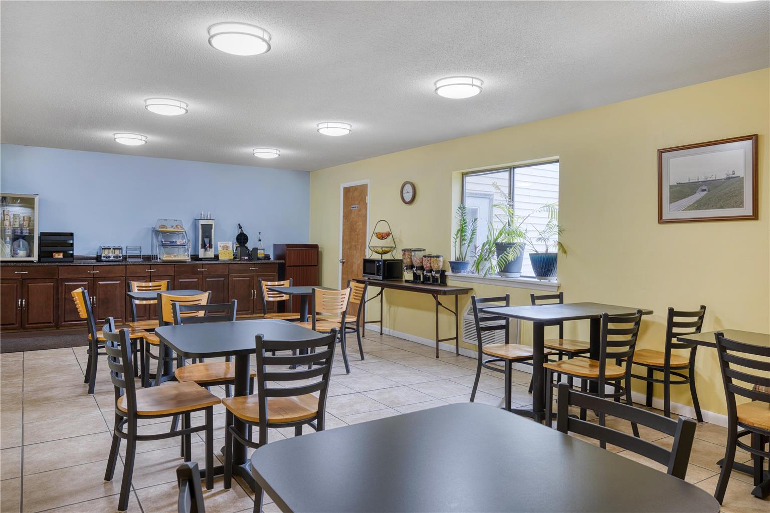 SureStay by Best Western Massena Image