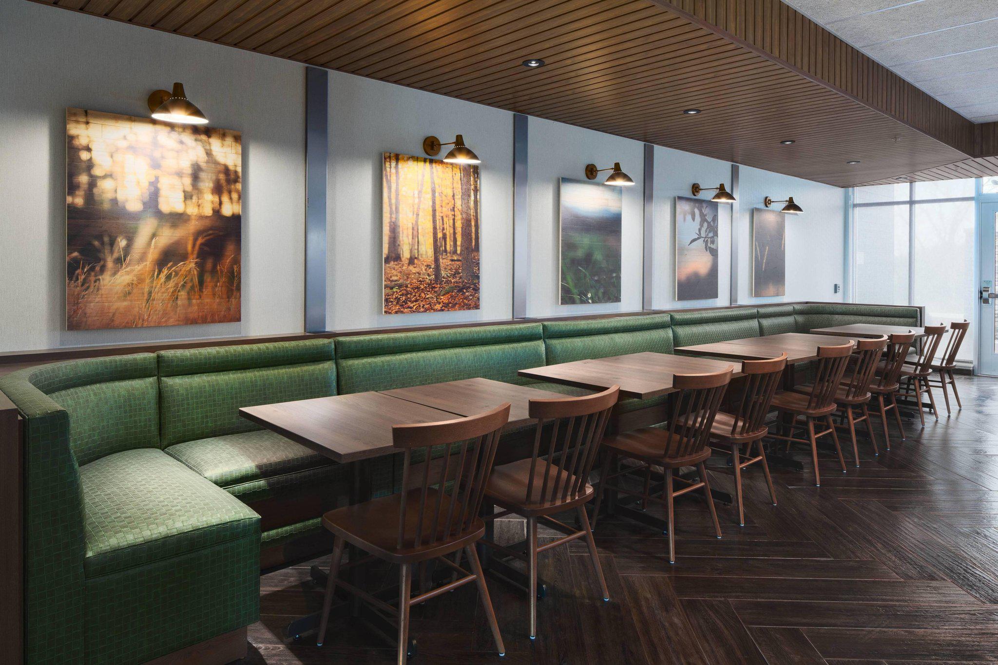 Fairfield Inn & Suites by Marriott Kenosha Pleasant Prairie Photo