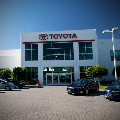 AutoNation Toyota Irvine Photo