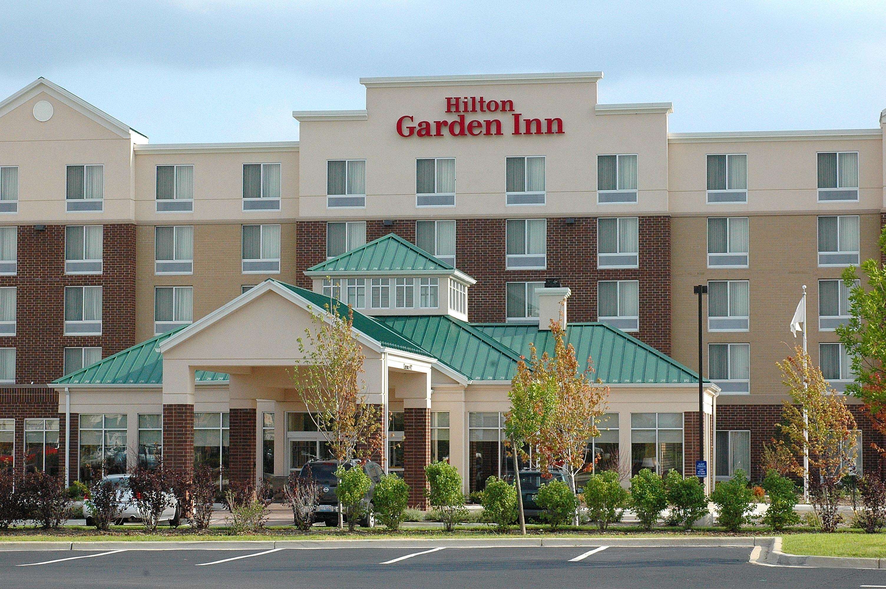Hilton Garden Inn Naperville/Warrenville Photo