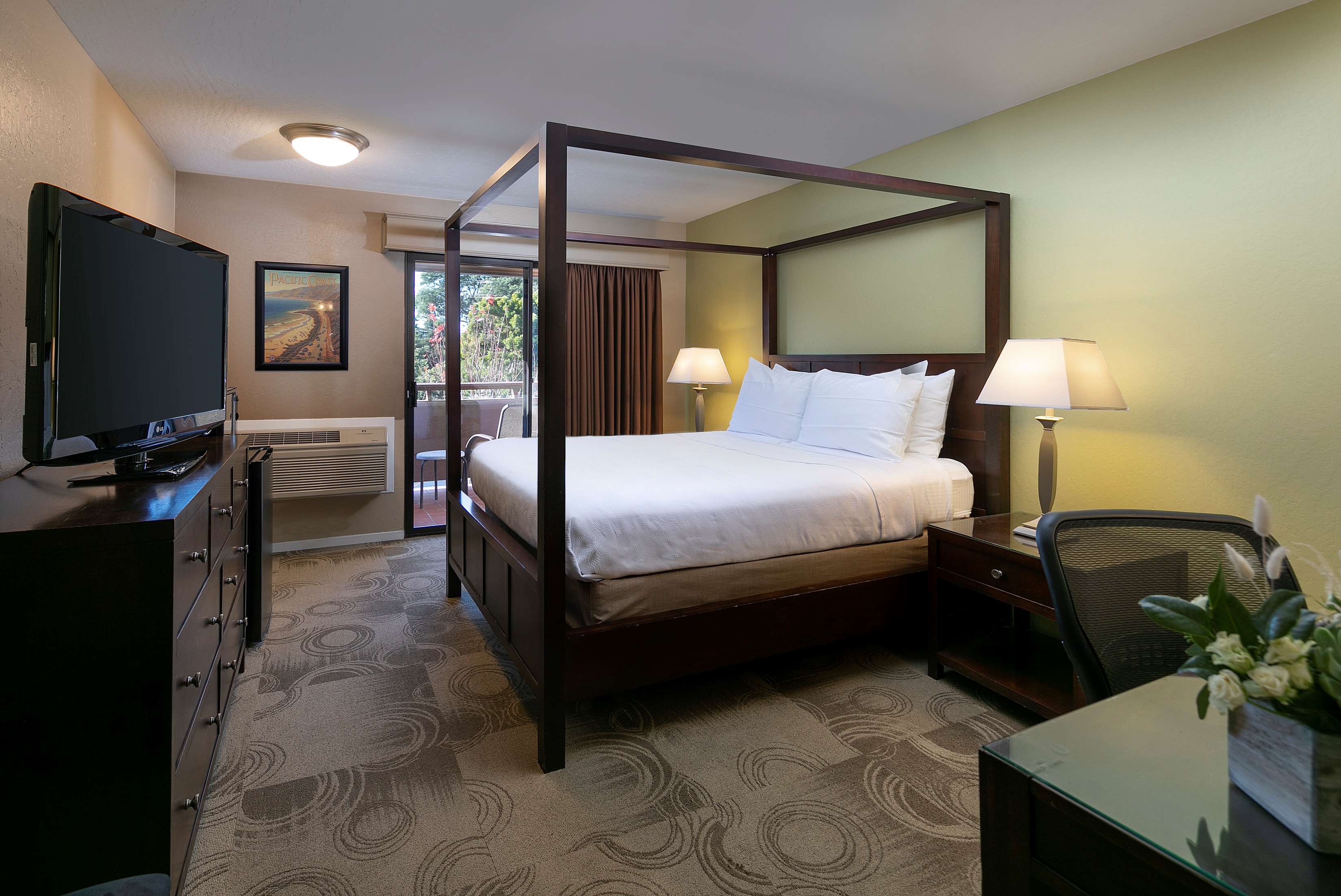 Best Western Seacliff Inn Photo