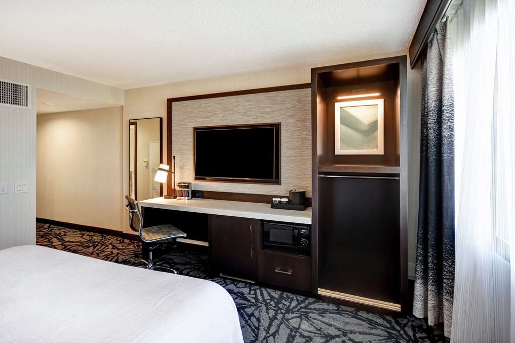 Embassy Suites by Hilton Santa Clara Silicon Valley Image