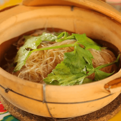 Oyster & Vermicelli in Clay Pot