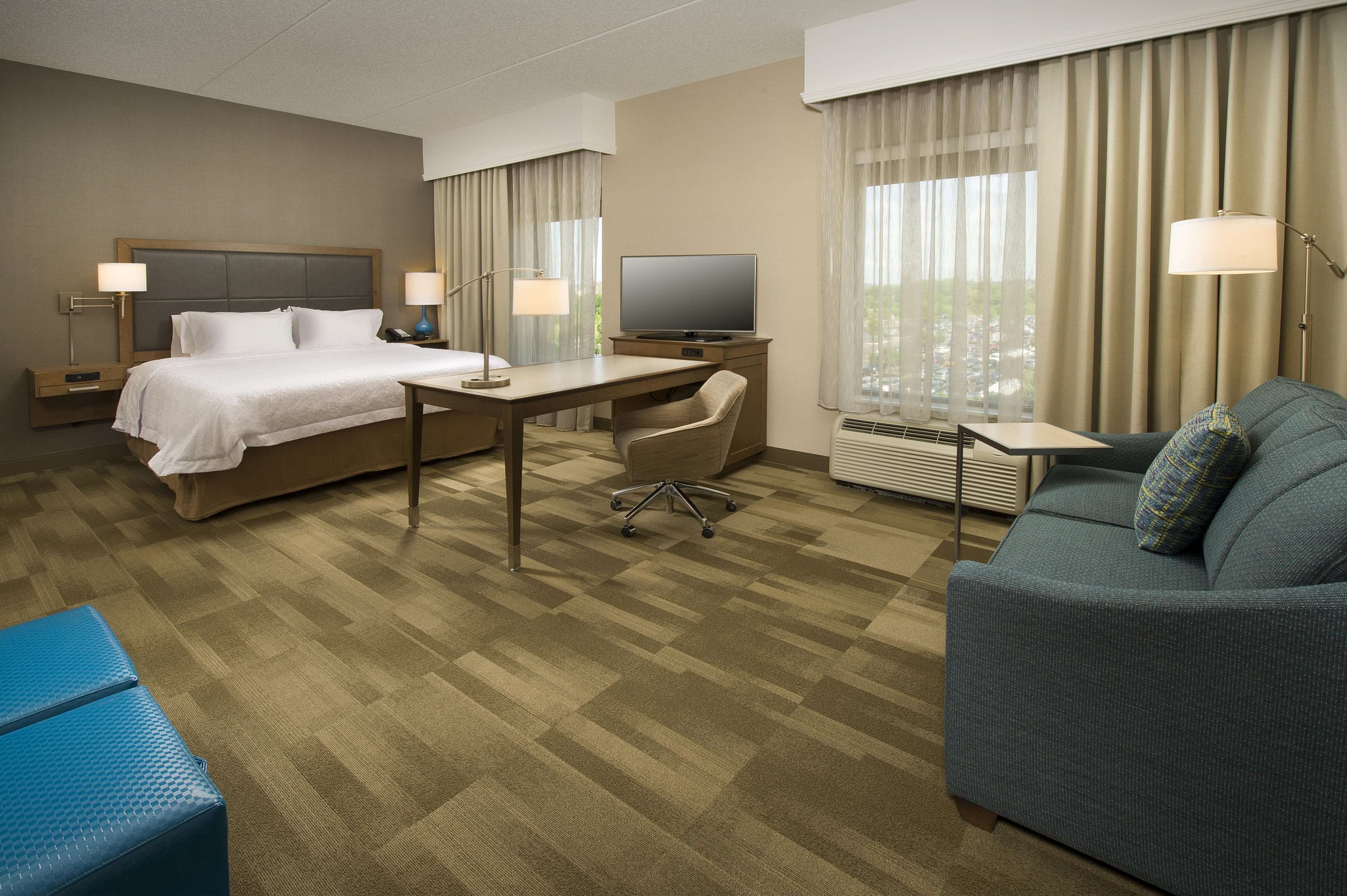 Hampton Inn & Suites Baltimore North/Timonium Photo