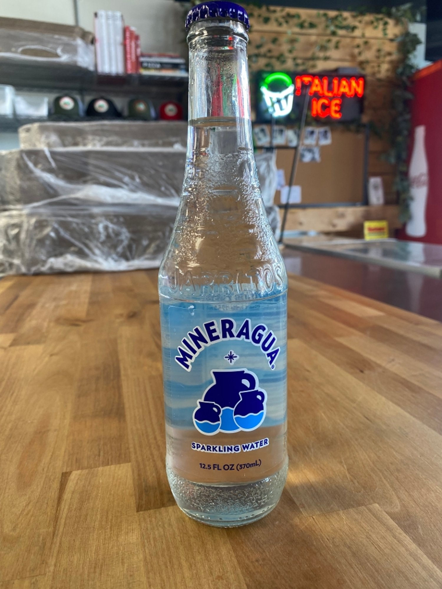 Mineragua Sparkling Water