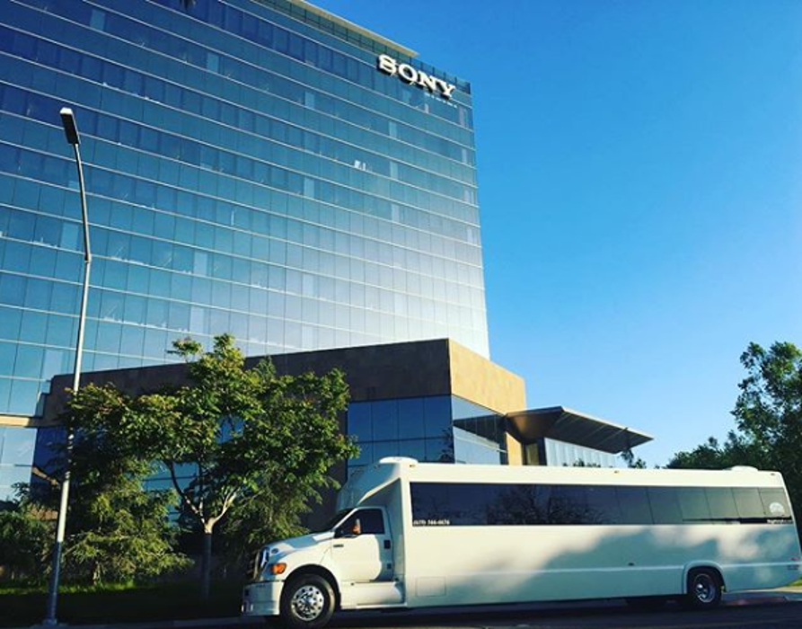 Diego Party Bus & Limo Image