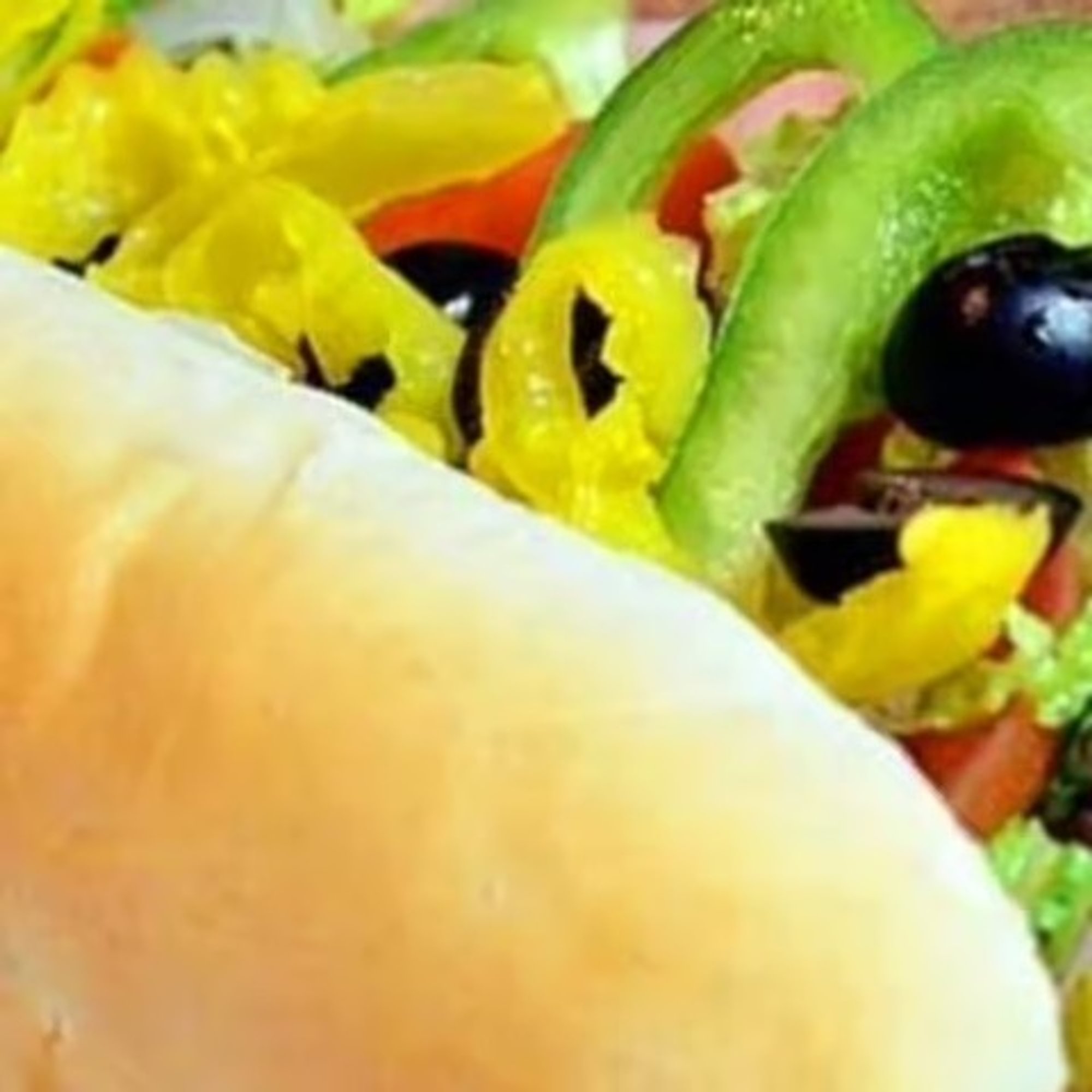 Grilled Veggie Sub 8" + Fries + Can Soda