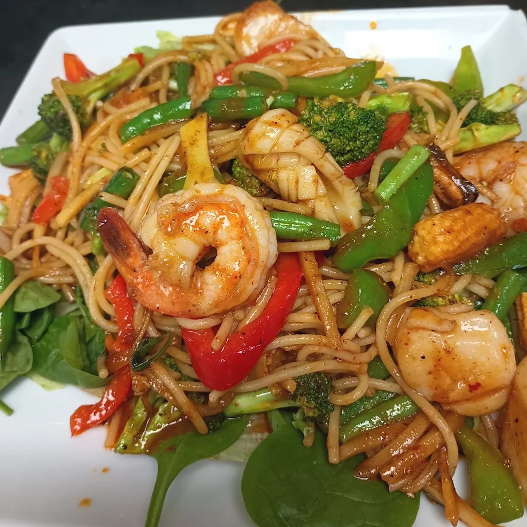 17. Pad Cha Spaghetti Seafood (Shrimp, Scallops, Mussels & Calamari)