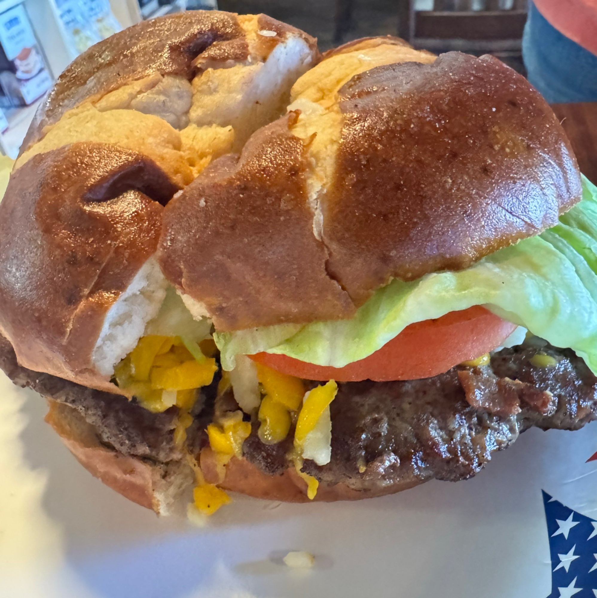 Classic Cheese Burger With Fries