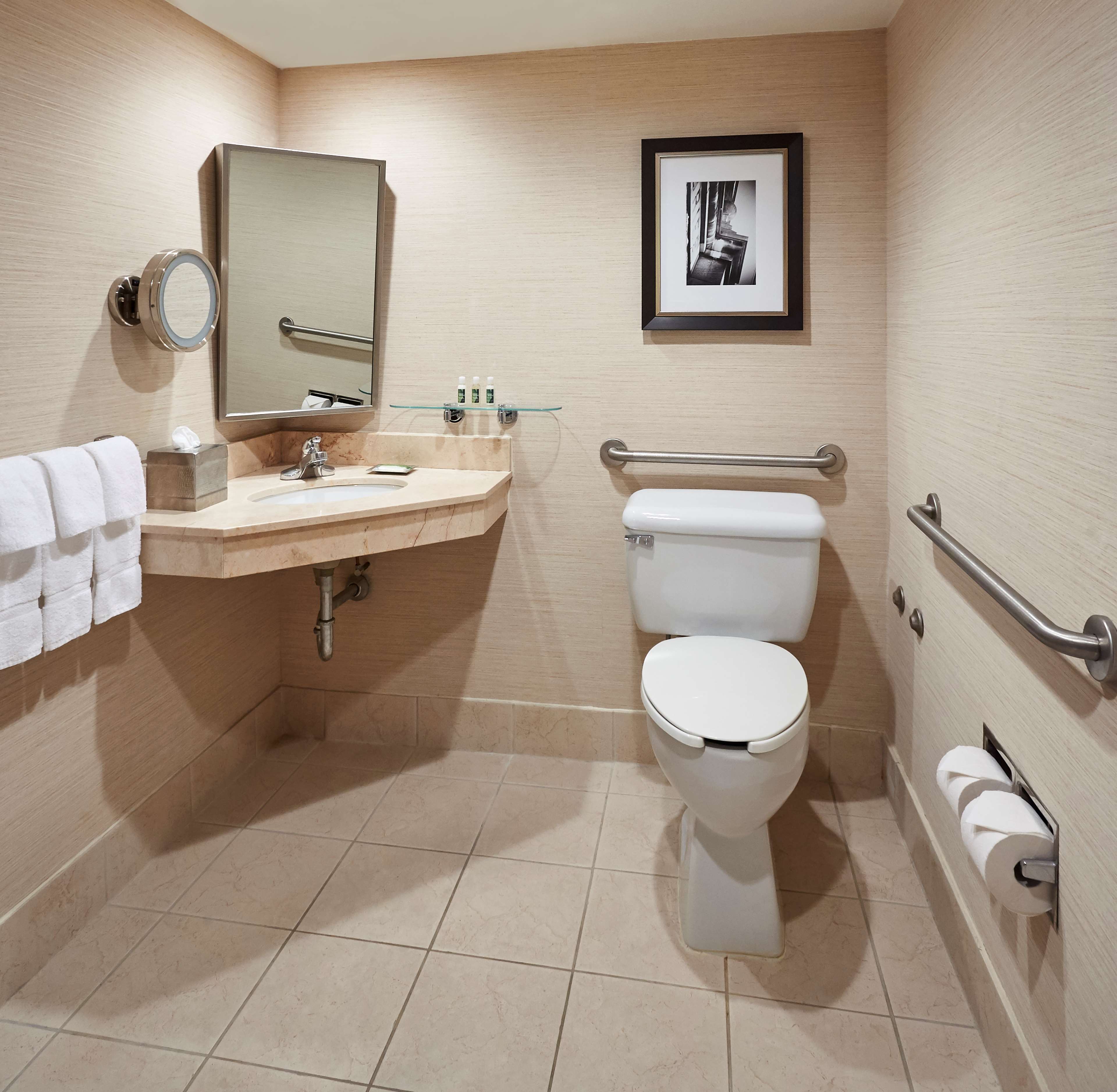 Images Best Western Plus Waterfront Hotel