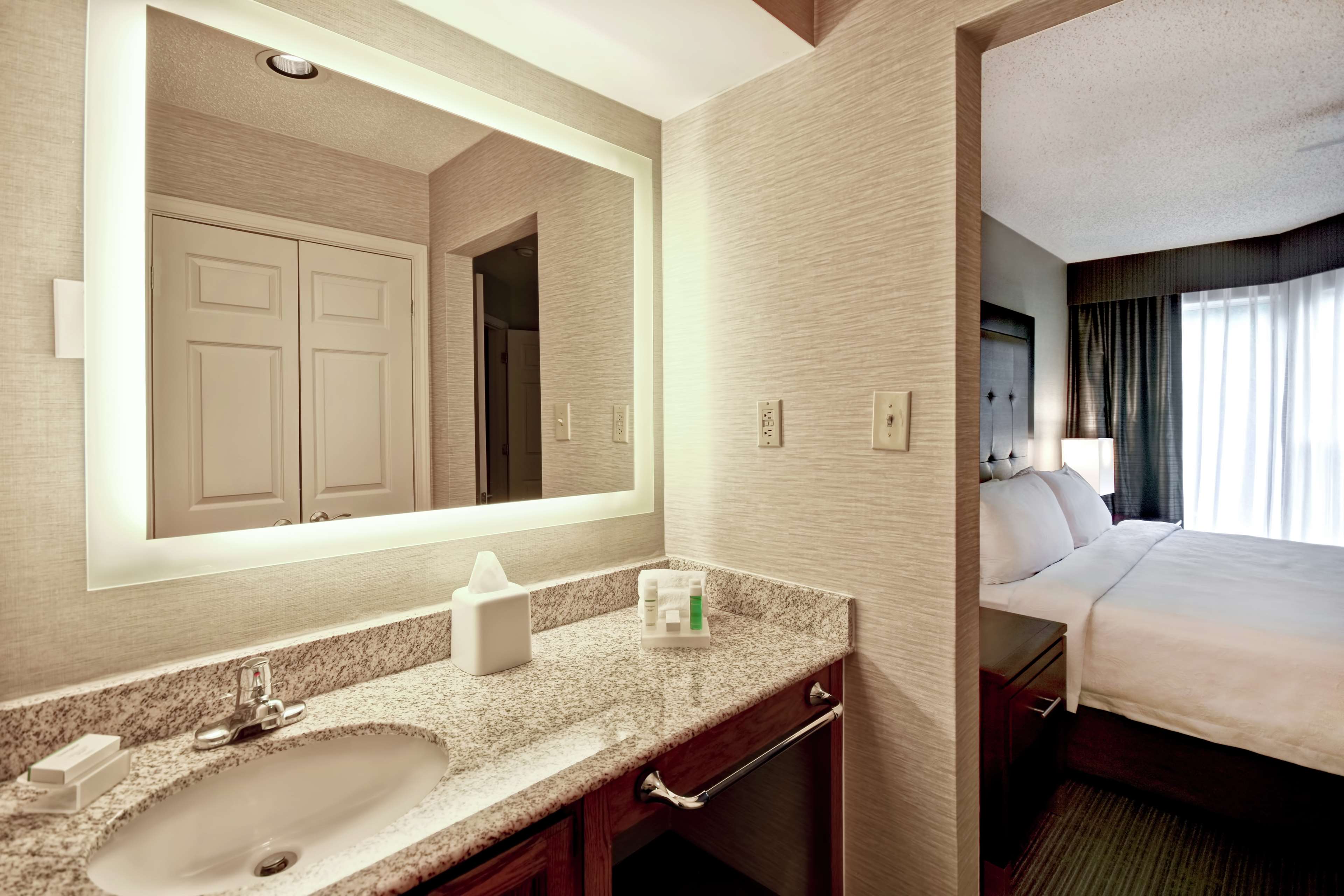 Homewood Suites by Hilton Atlanta-Galleria/Cumberland Photo