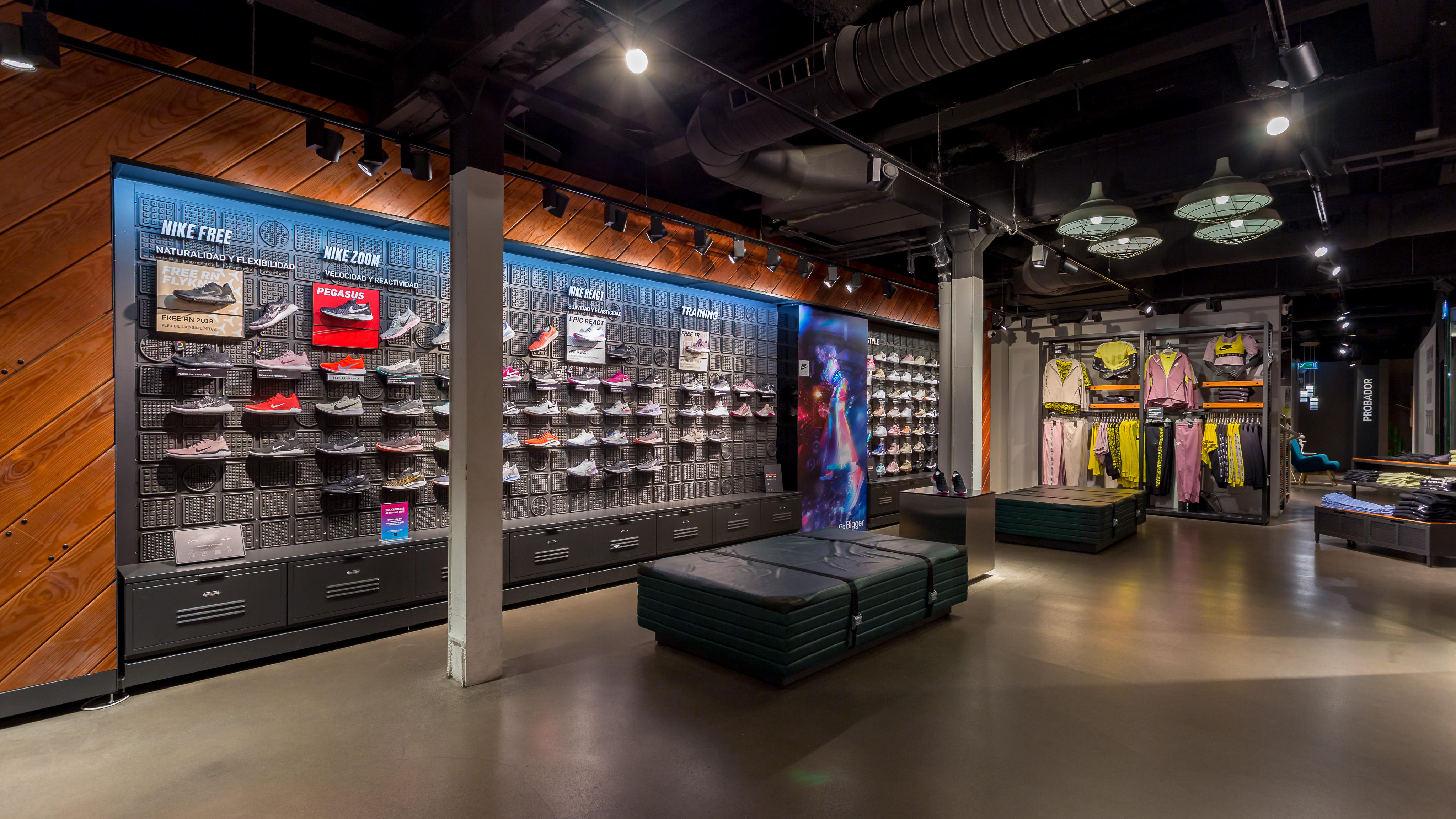 Images Nike Store Serrano
