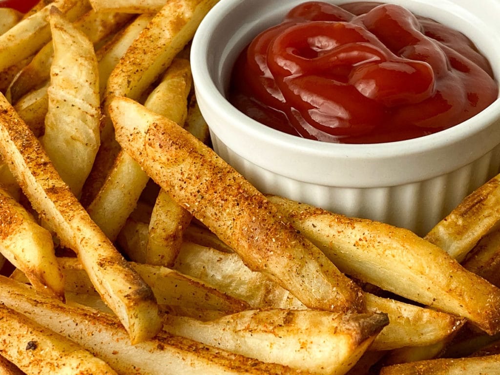SEASONED FRENCH FRIES/ PAPAS FRITAS