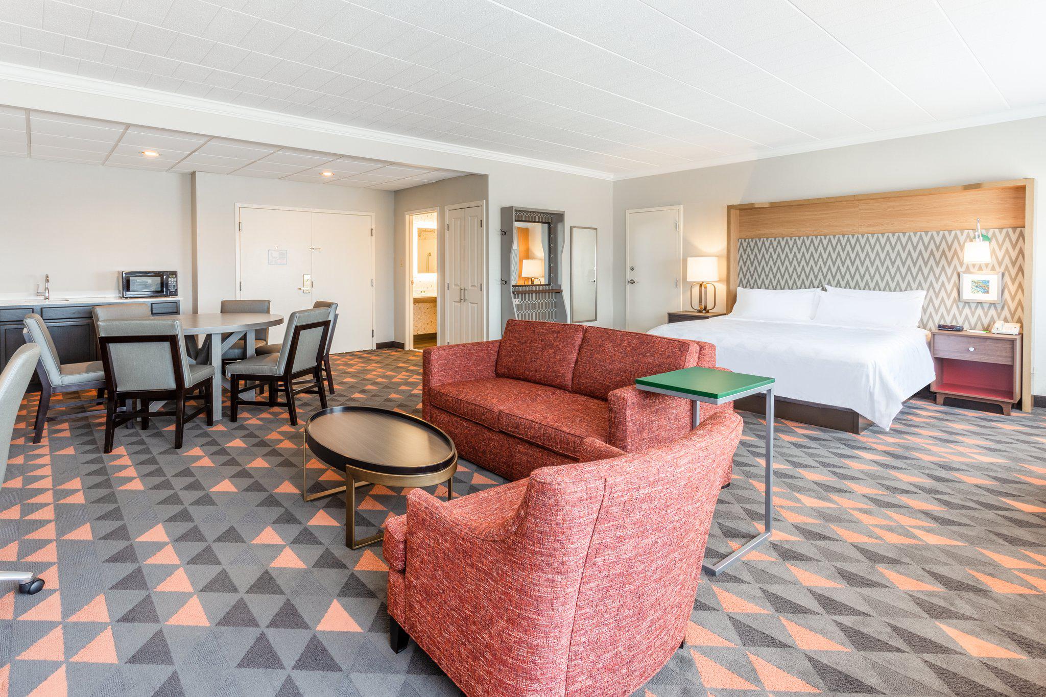 Holiday Inn Philadelphia South-Swedesboro Photo