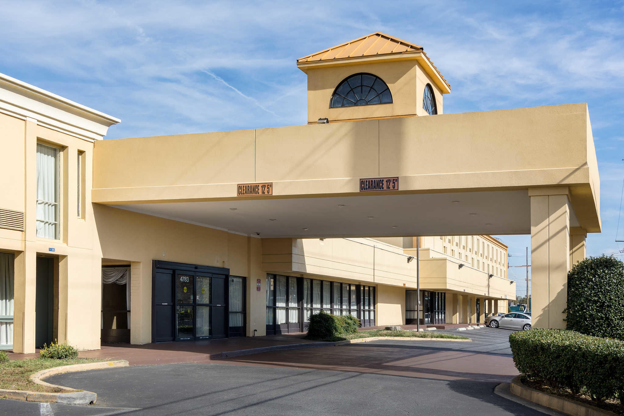 Quality Inn in Camp Springs, MD (301) 4202...