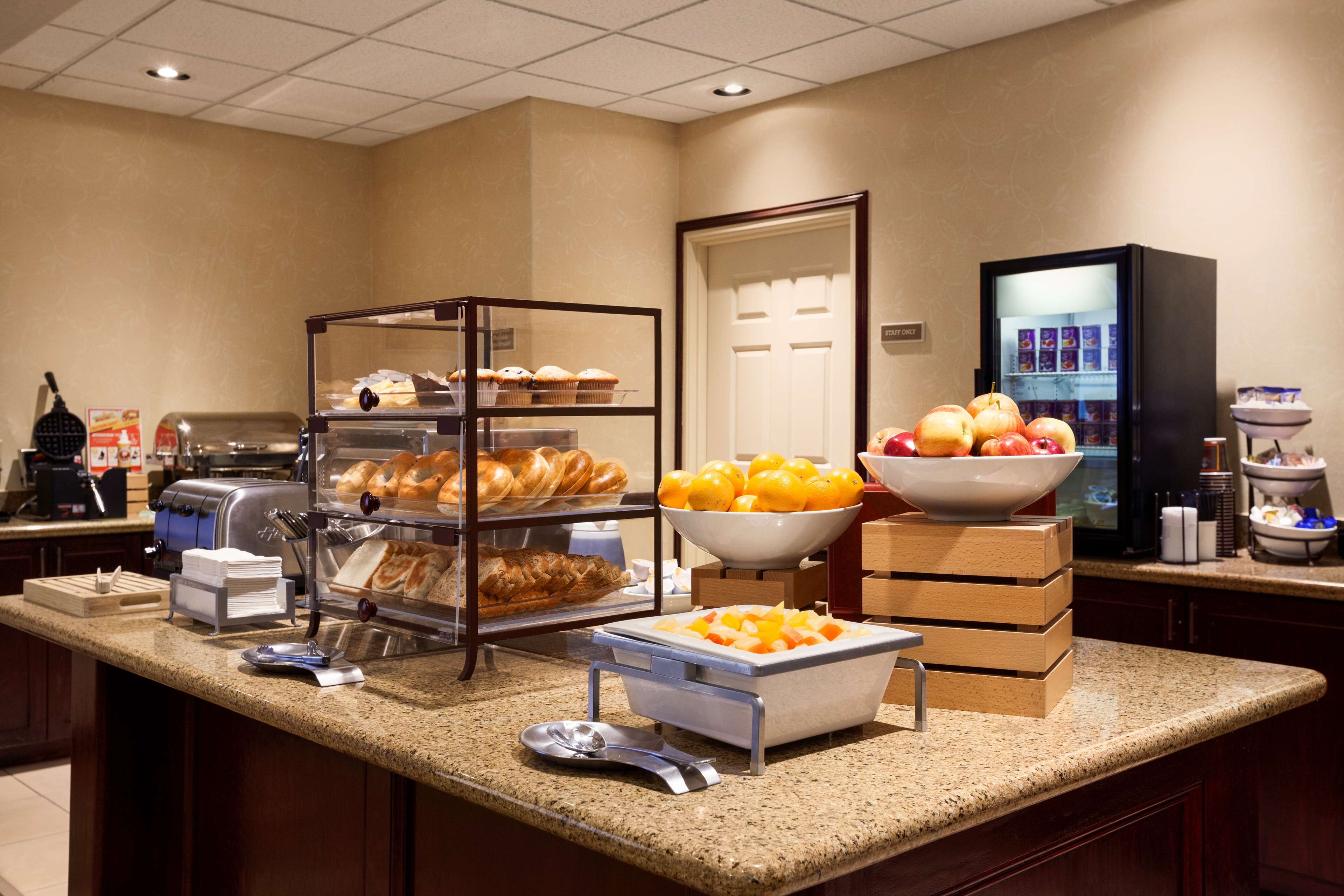 Country Inn & Suites by Radisson, College Station, TX Photo