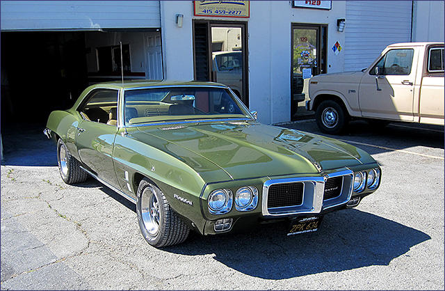 Ken's California Auto Body Repair &amp; Painting Logo