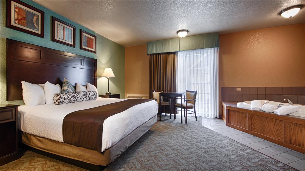 Best Western Plus Bayshore Inn Image