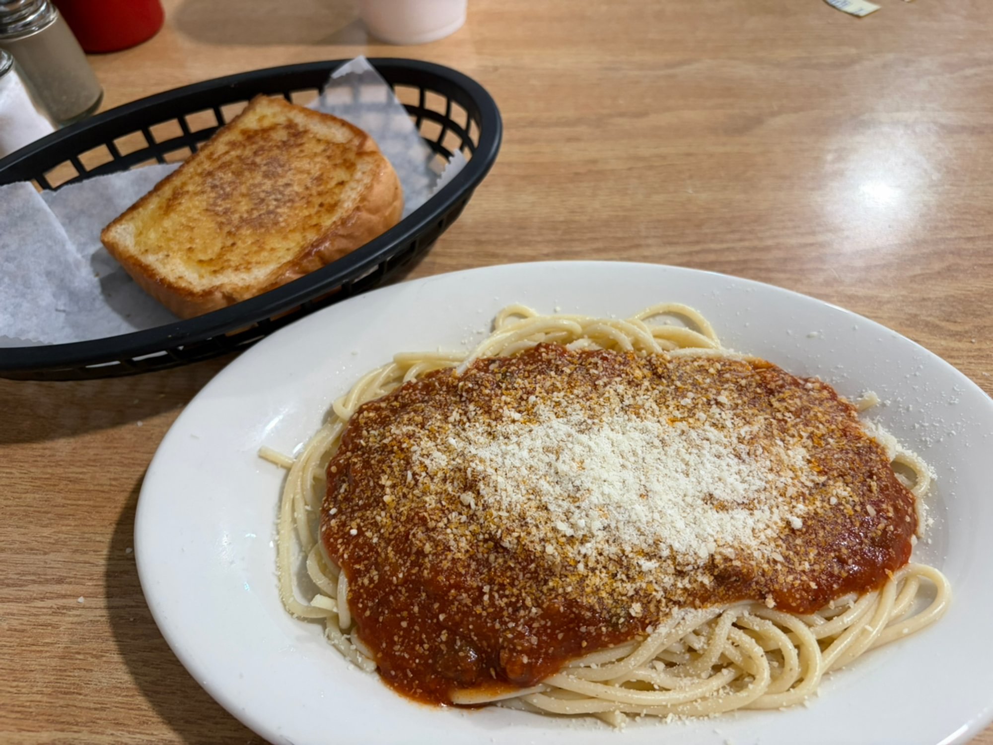 Spaghetti with Salad