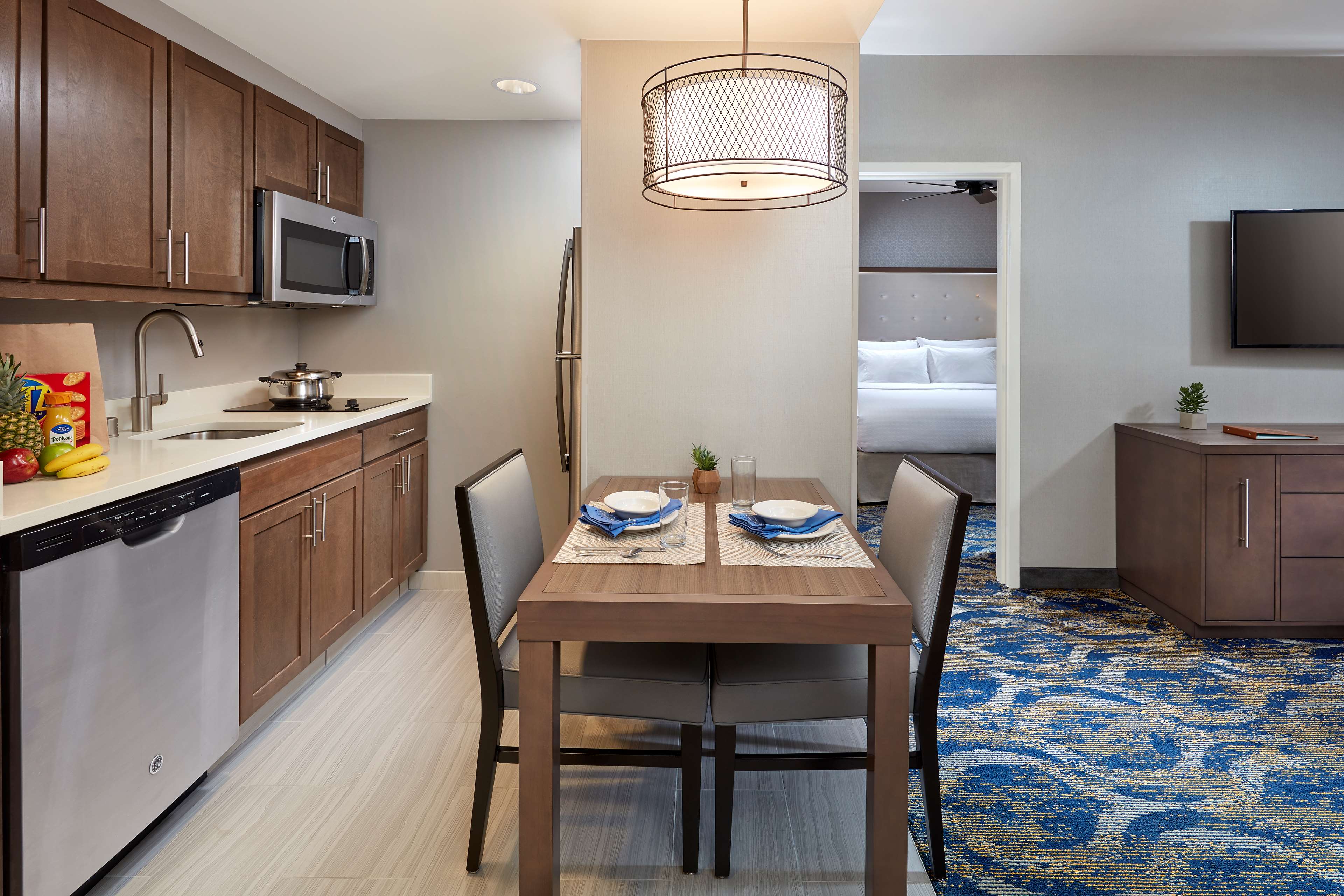 Guest room