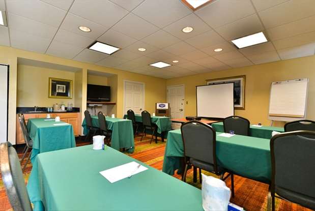 Images Hampton Inn Philadelphia/Bridgeport