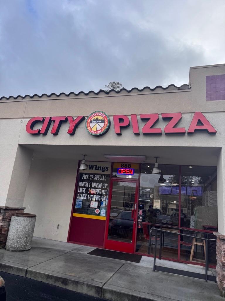 City Pizza Image