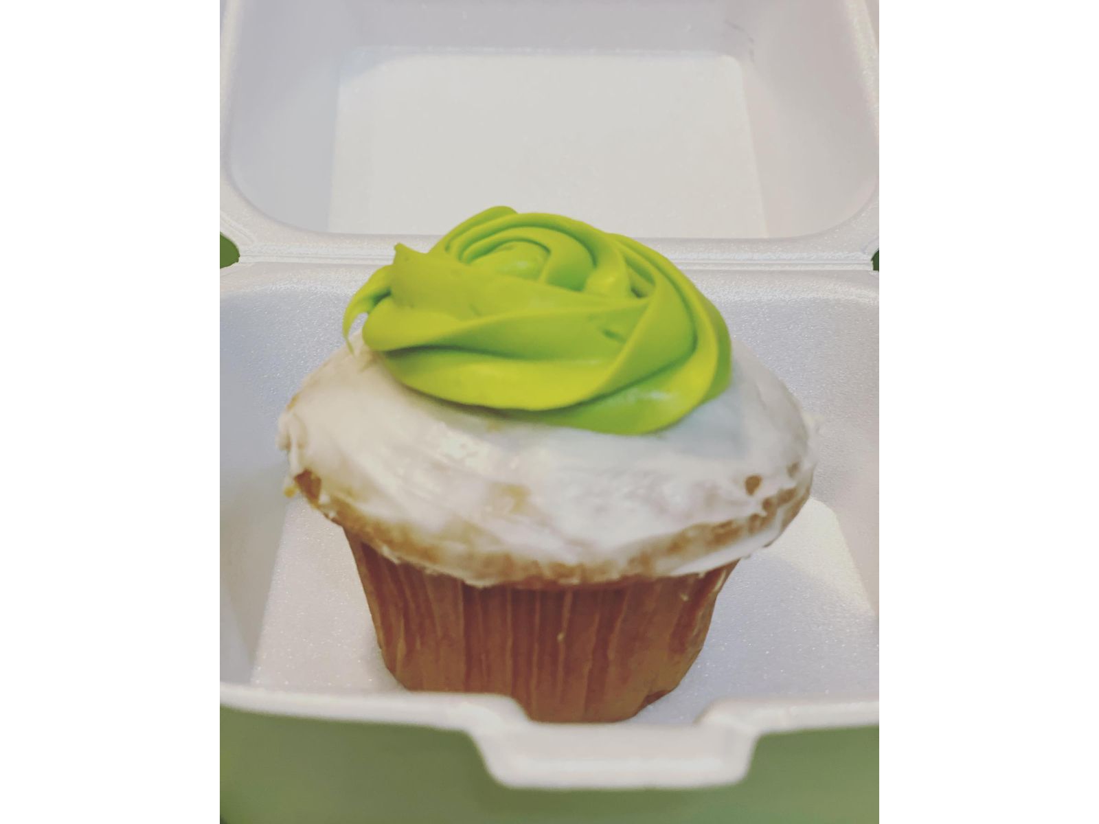 Vanilla Cupcake (Regular)