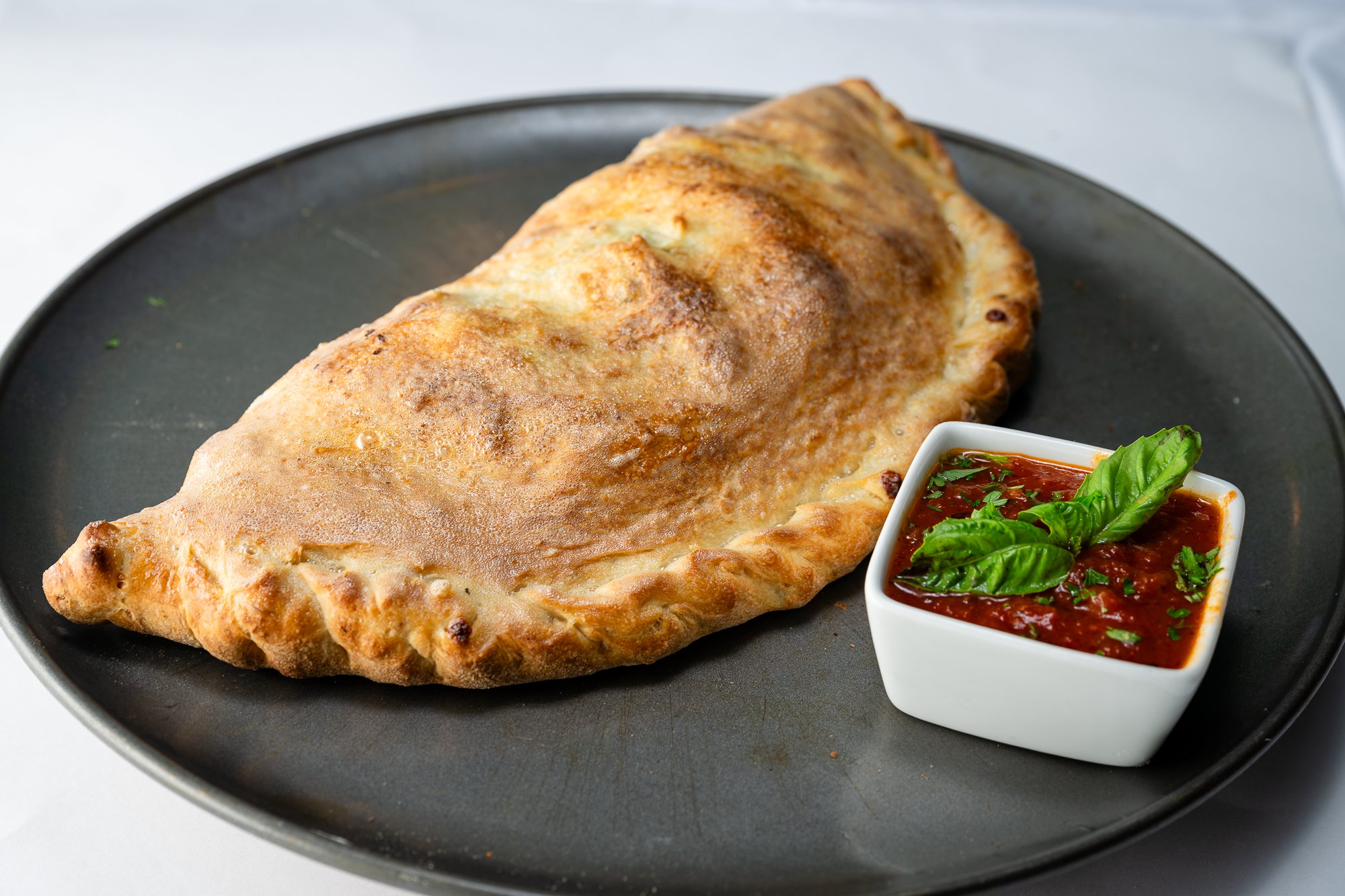 M Calzone (Ricotta & Mozzarella)