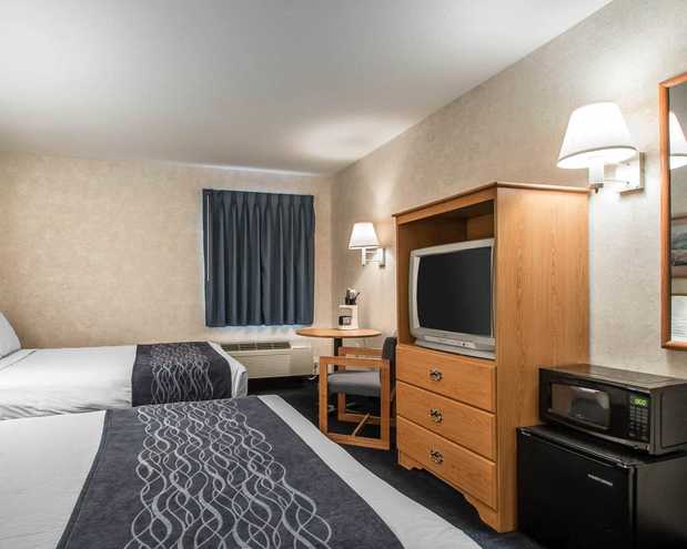 Images Econo Lodge Inn & Suites Lake Of The Ozarks