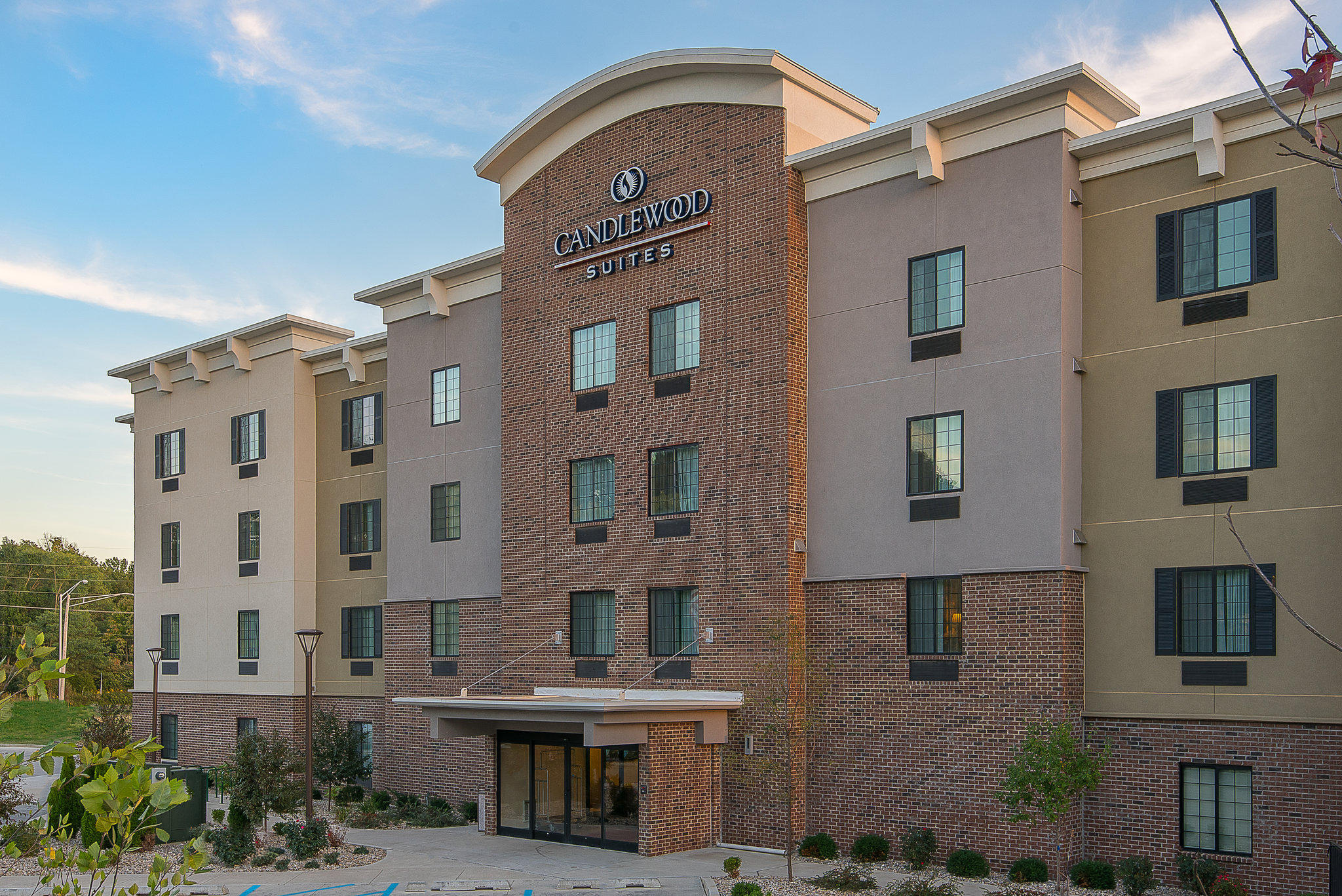 Candlewood Suites Bloomington Photo