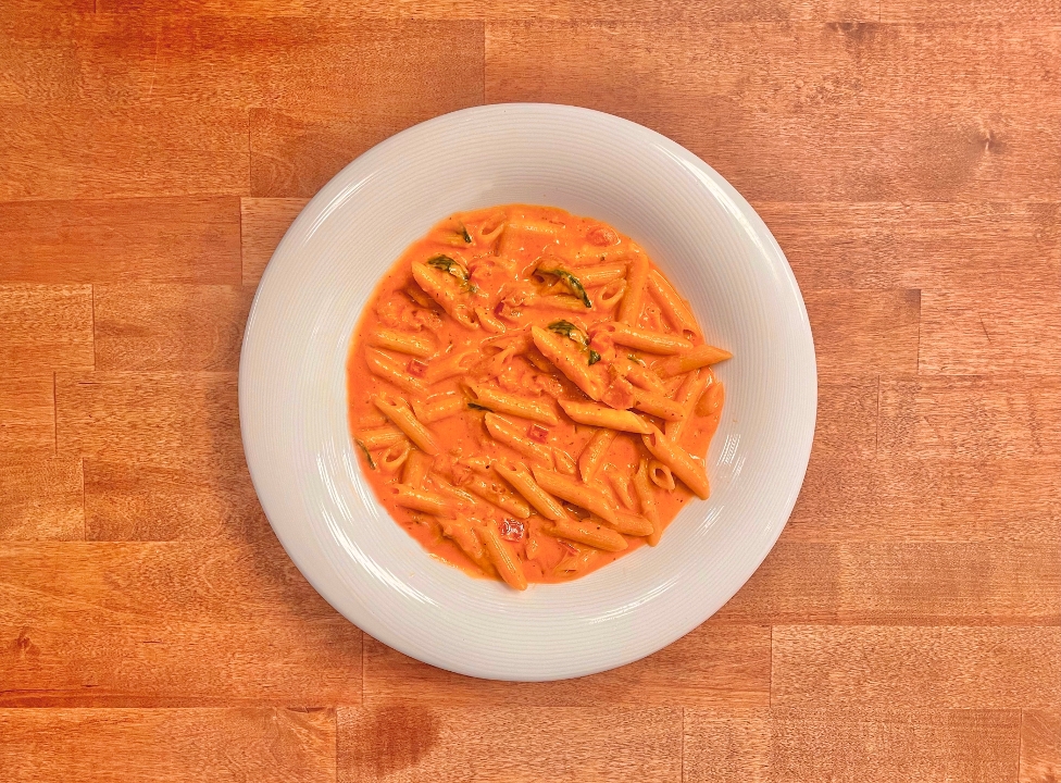 Penne Vodka w/ CHICKEN