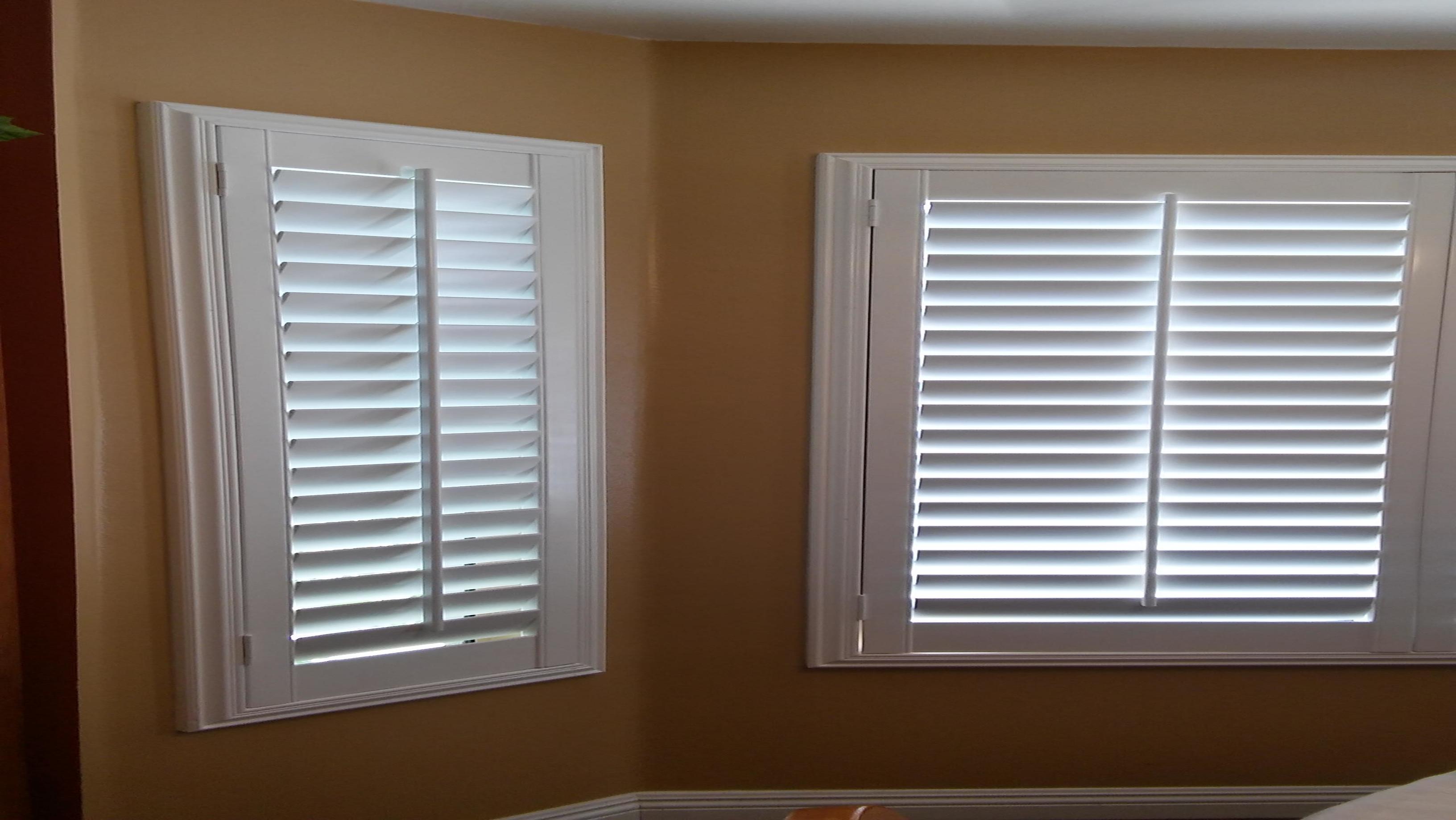 Ramiro's shutters Image