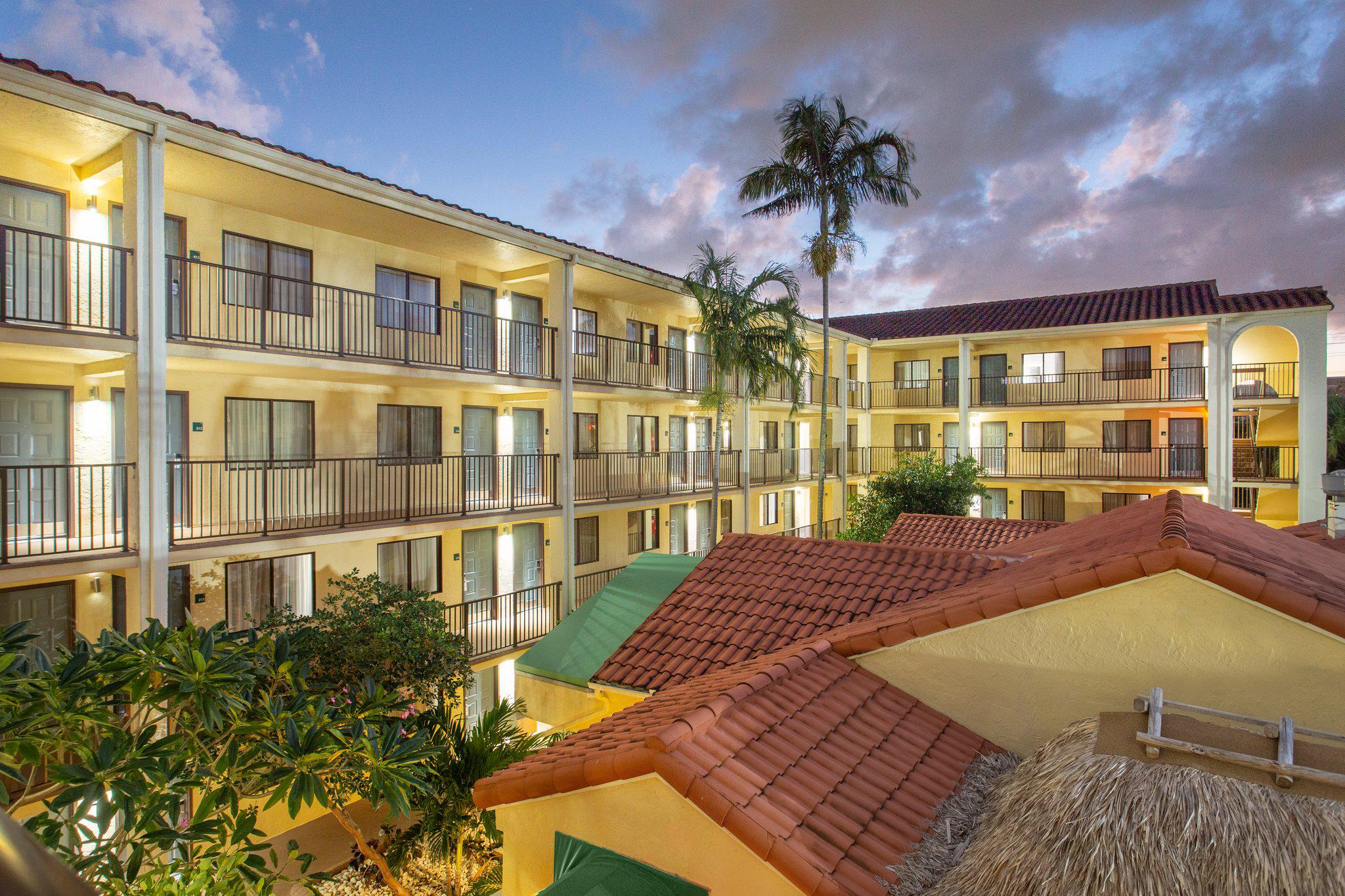 Holiday Inn Boca Raton - North Photo