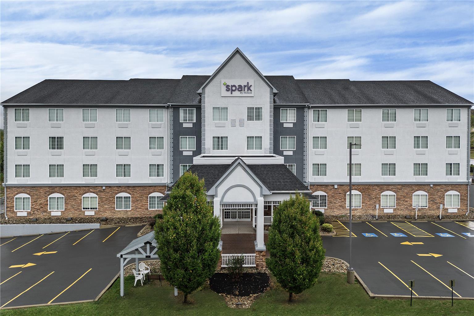 Spark by Hilton Washington Meadowlands Blvd Image