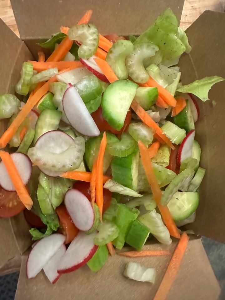 Black Pepper Vinaigrette Salad (Gluten Free & Vegan)