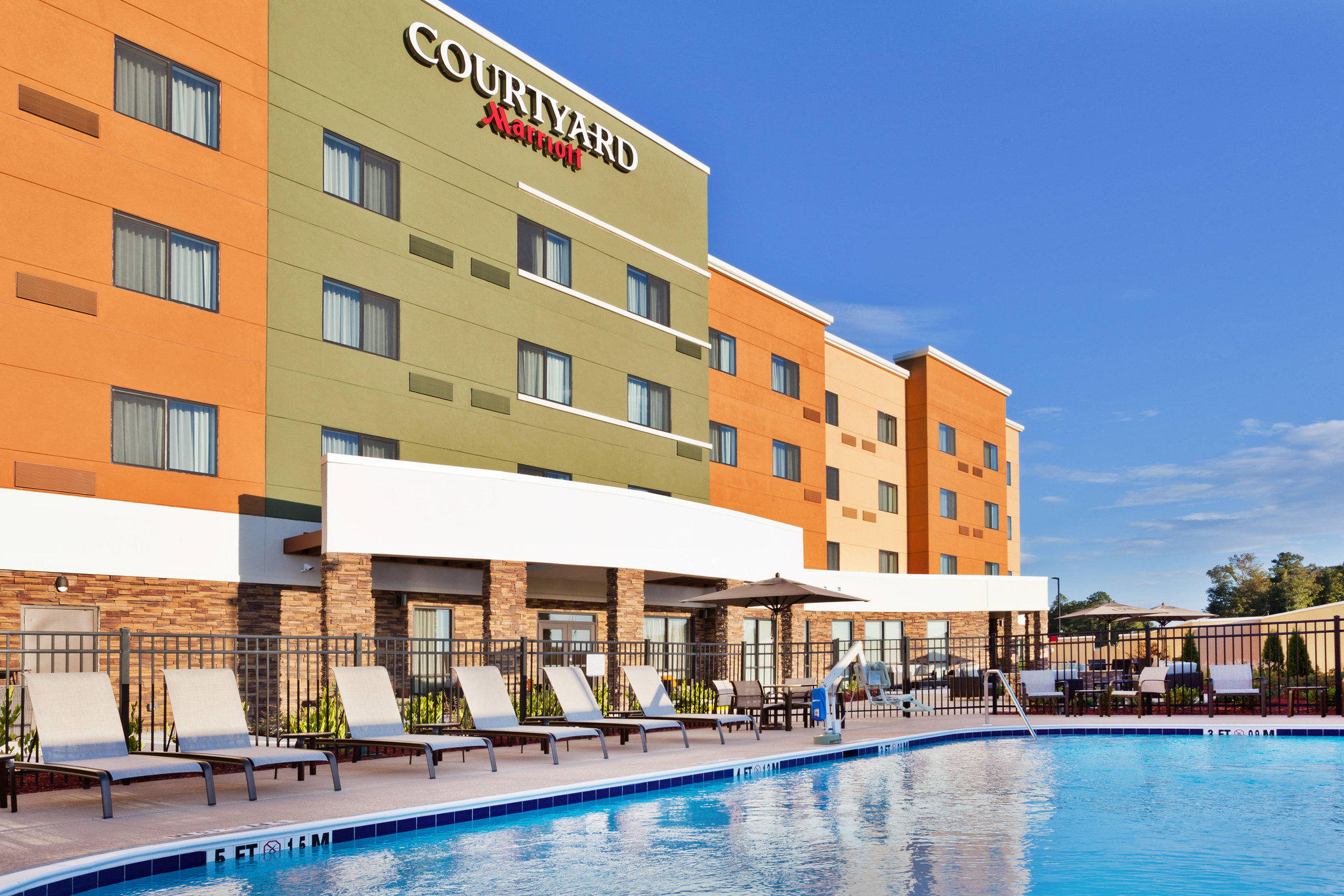 Courtyard by Marriott Auburn Photo