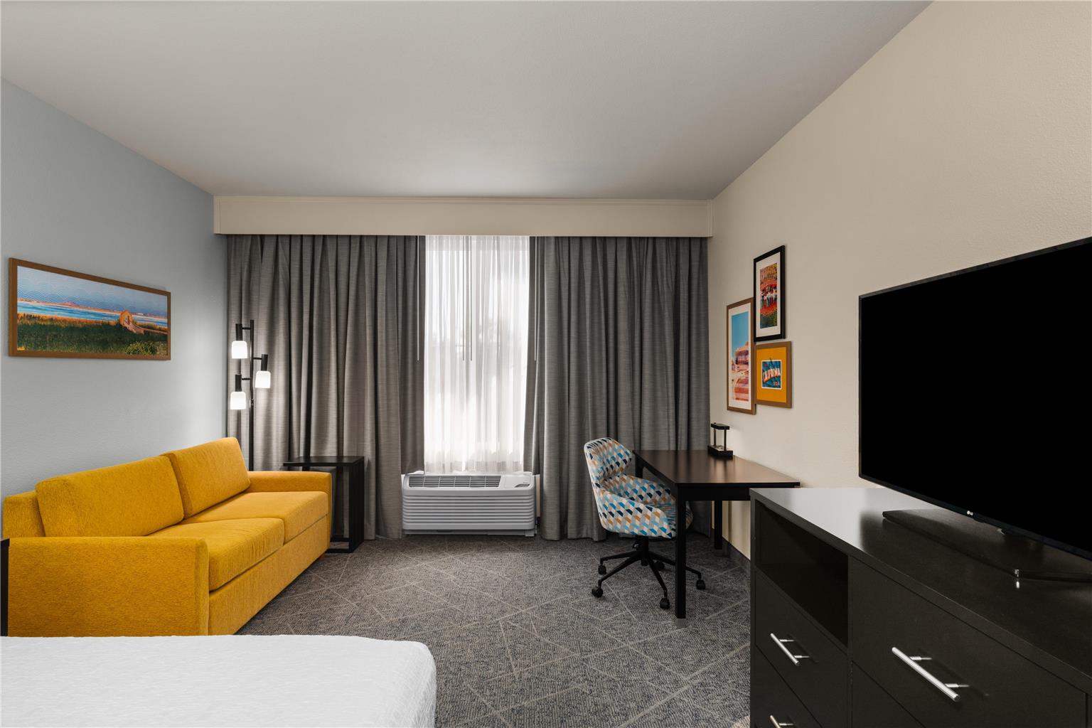 Hampton Inn & Suites Mountain View Image