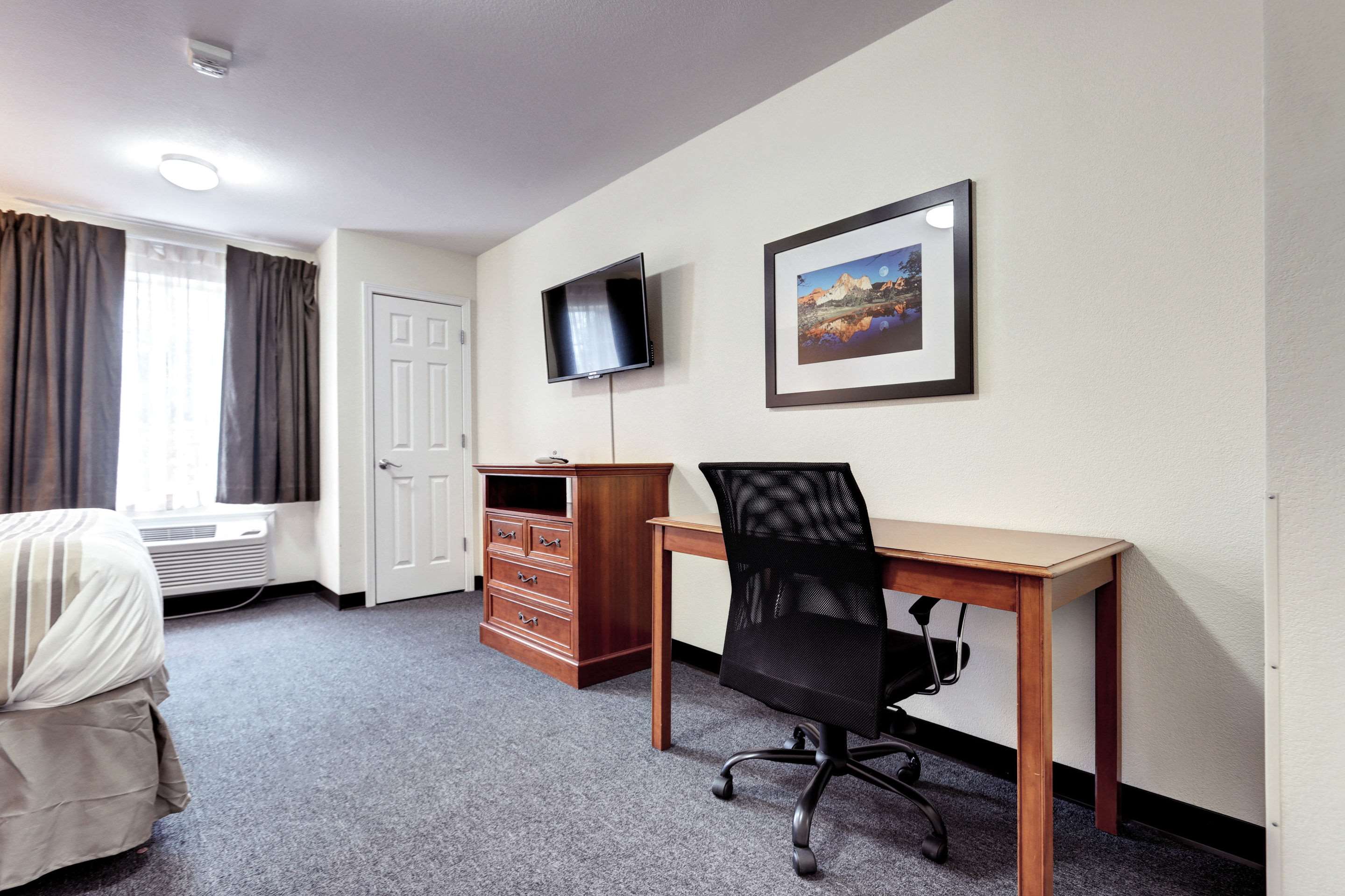 Suburban Extended Stay Hotel Westminster Denver North Photo