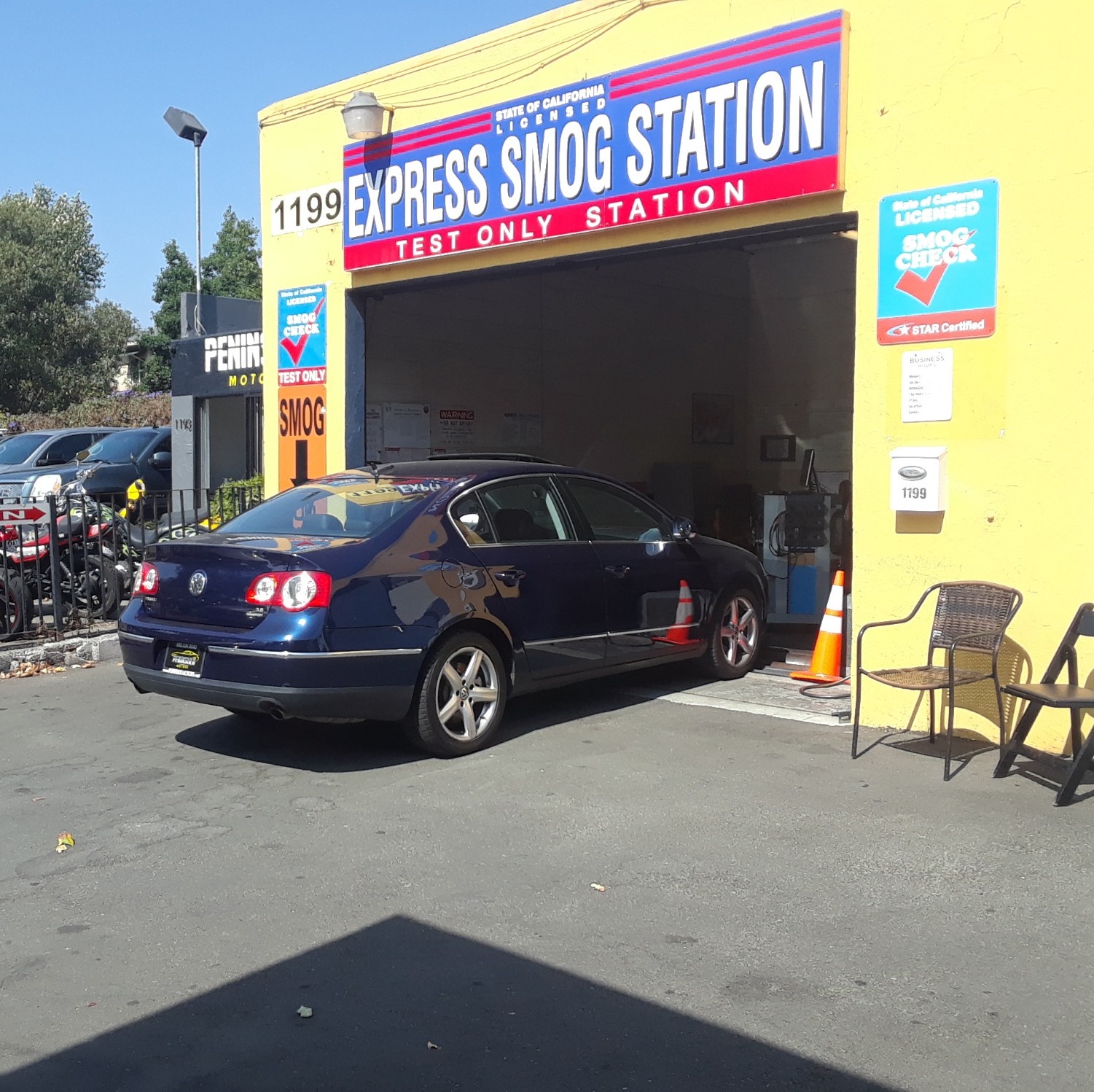 Express Smog Station Photo