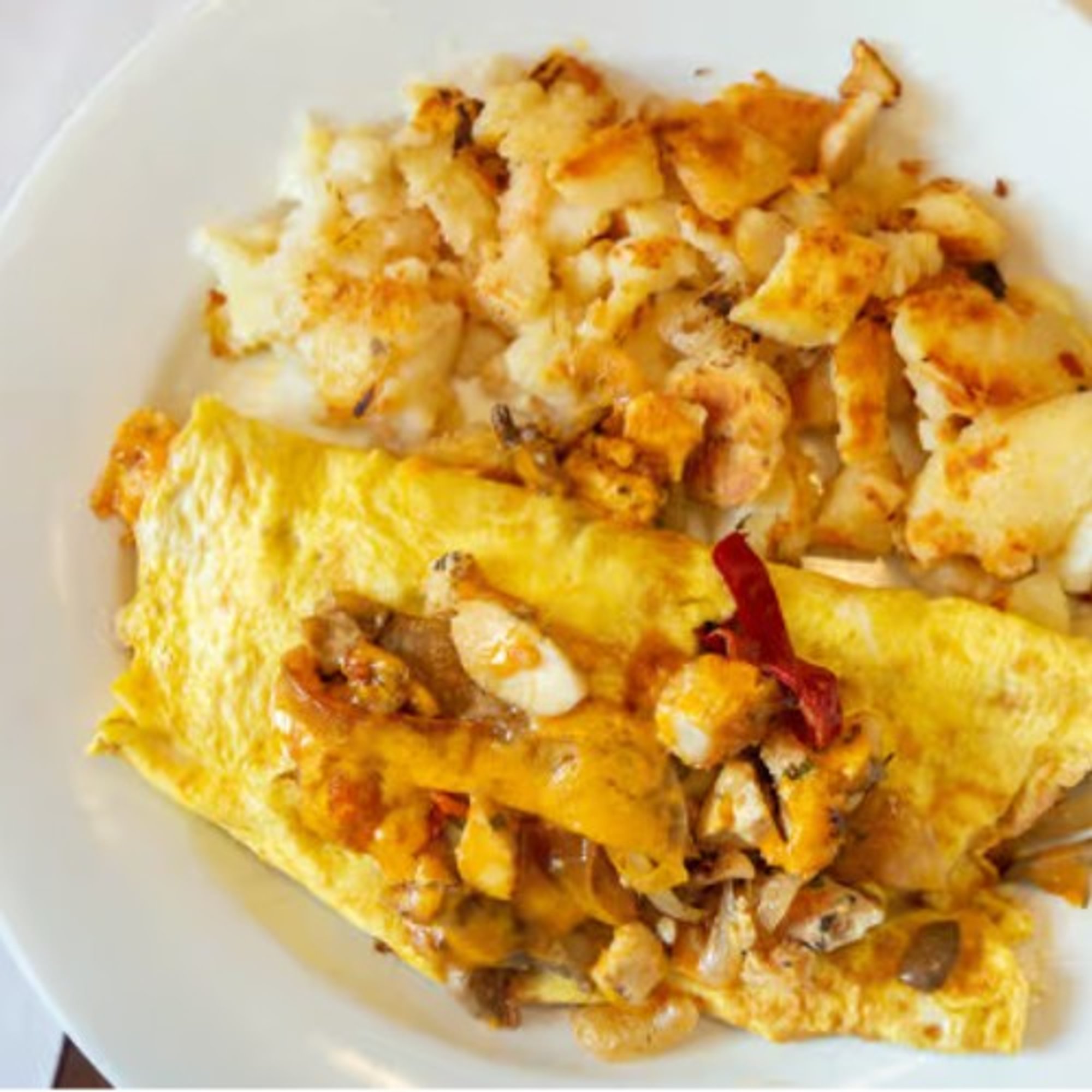 Loaded Chicken Fajita Omelette