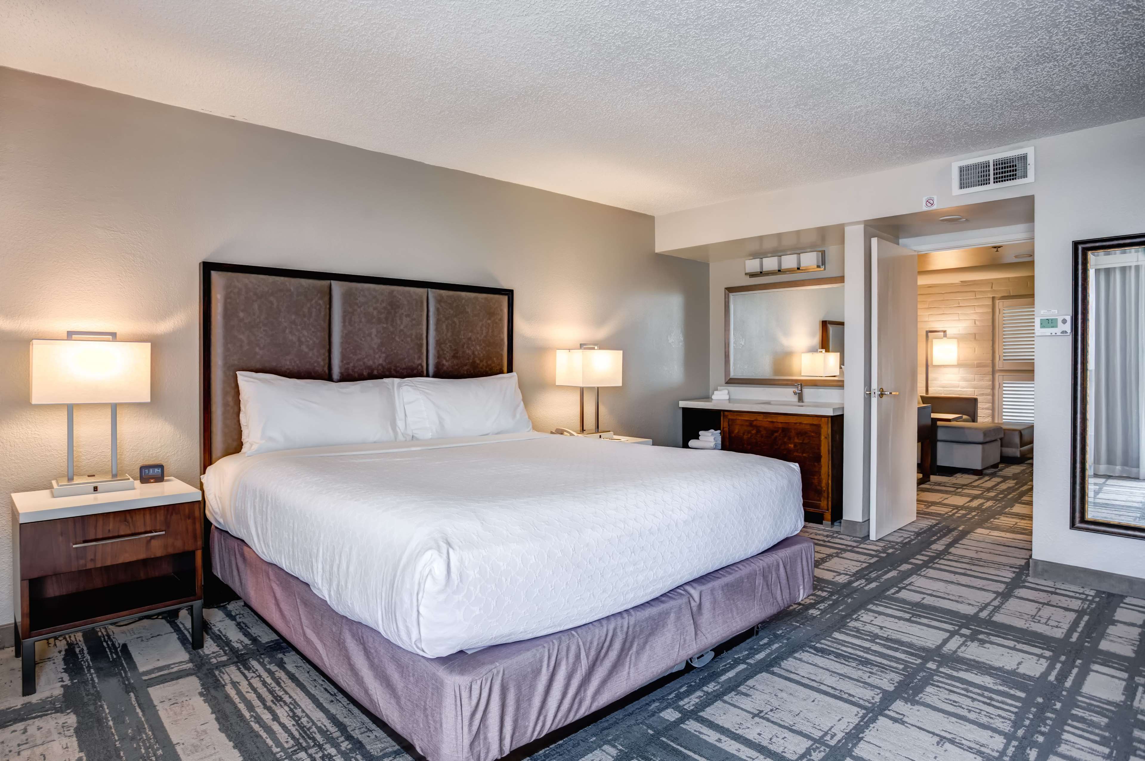 Guest room