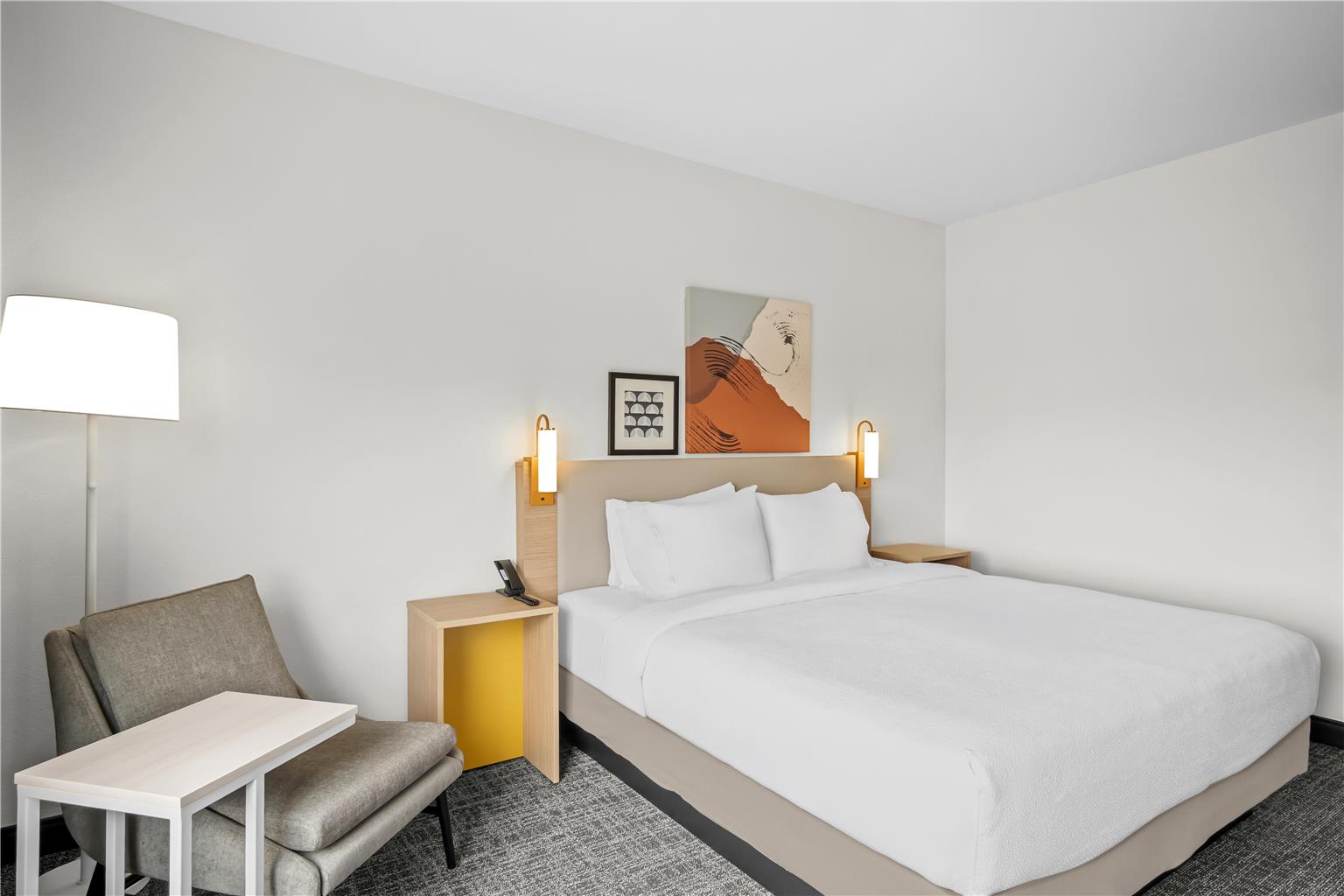 Spark by Hilton Garland Dallas East Image