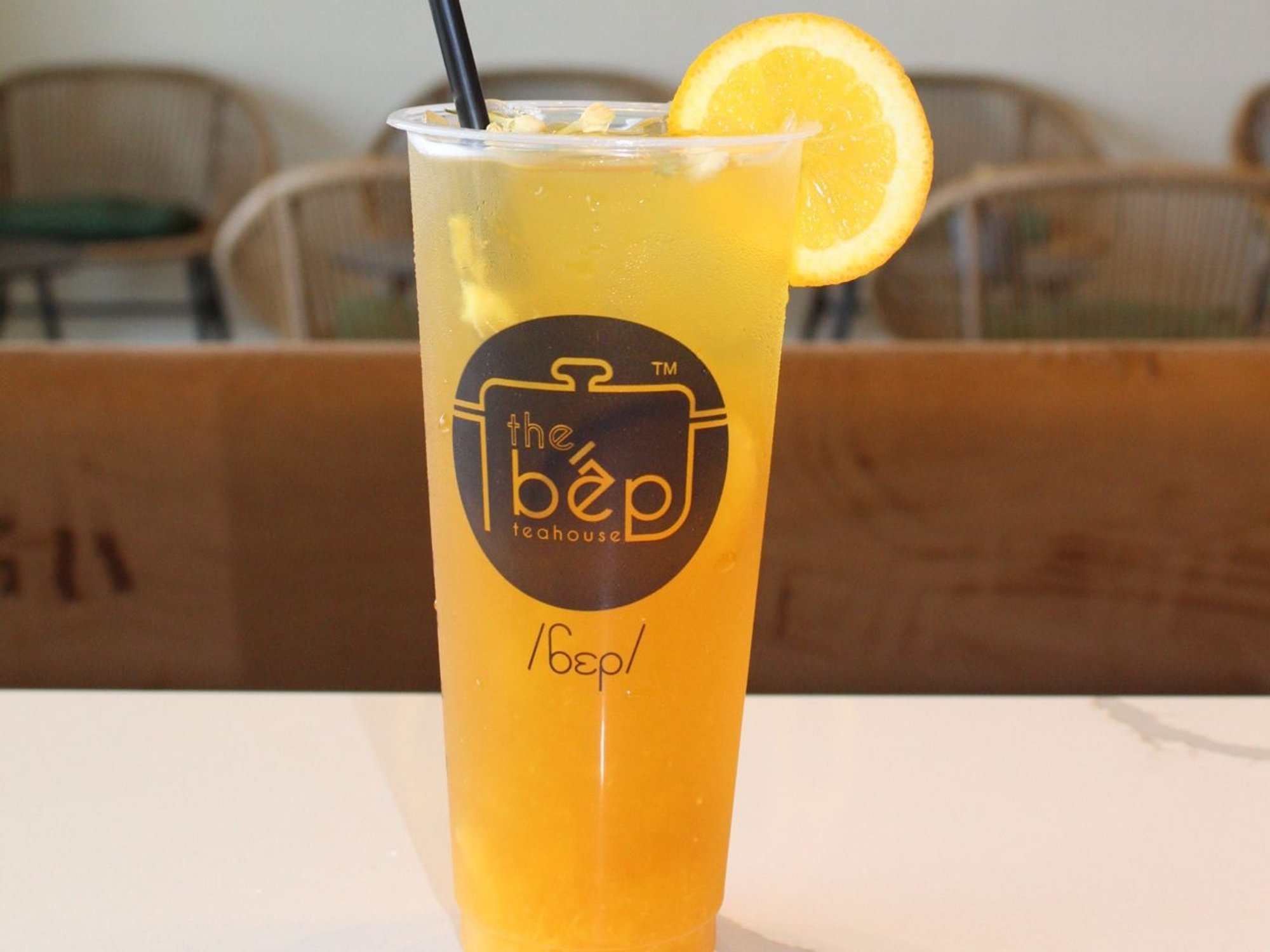 Thu's Orange Oasis