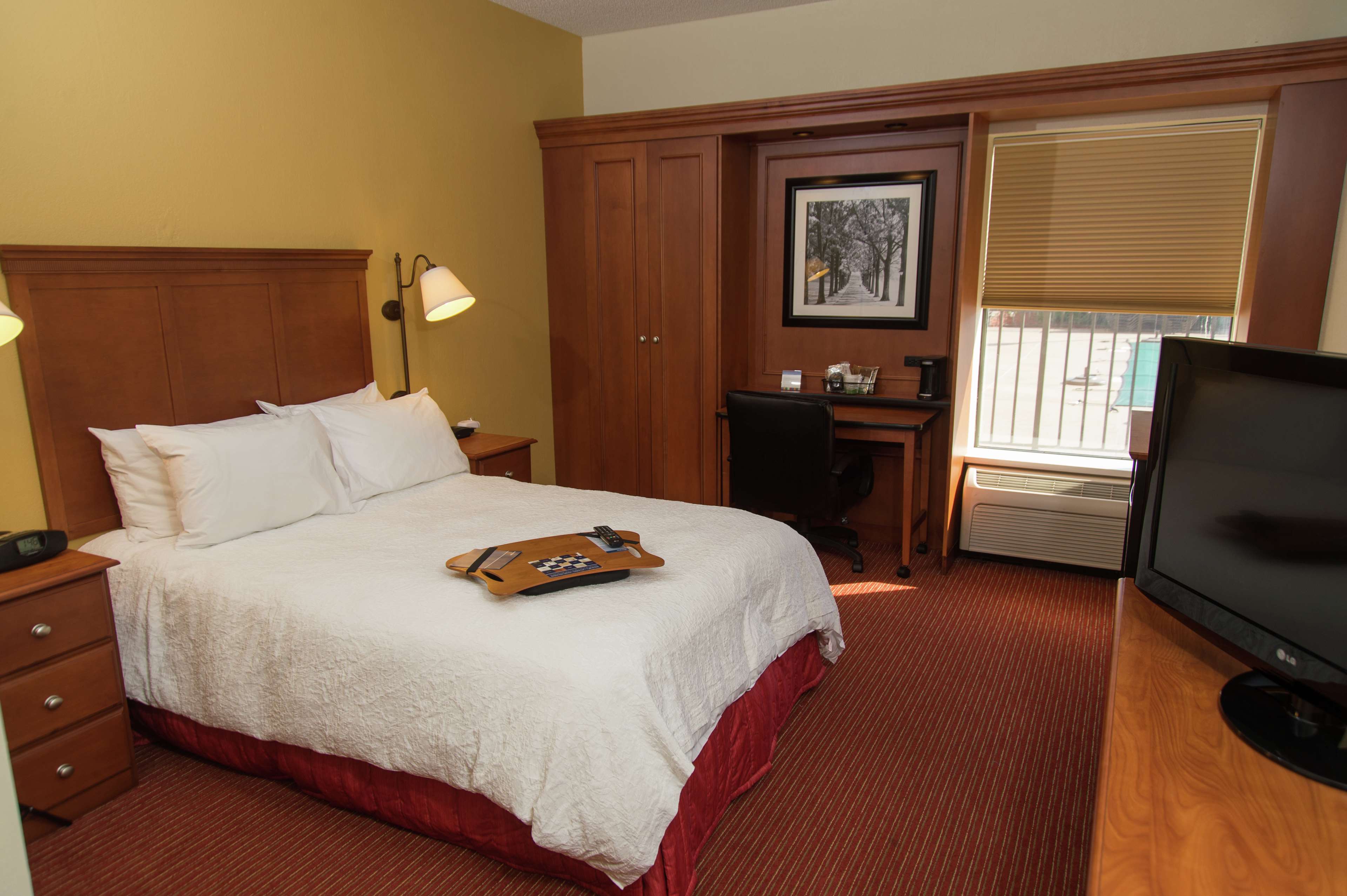 Hampton Inn Louisville-Airport Photo