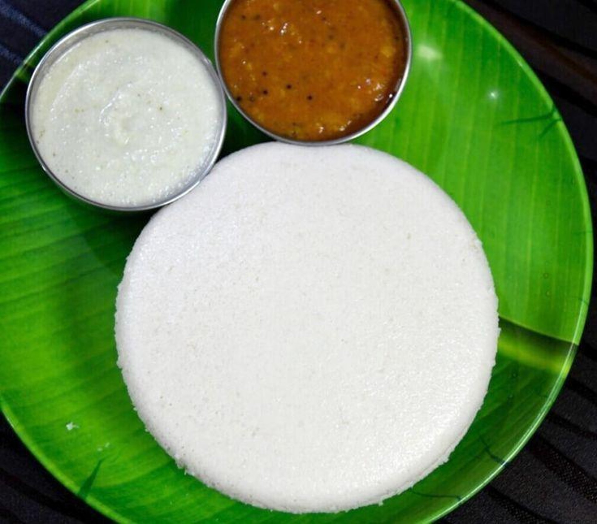 Thatte Idli (1 pc)